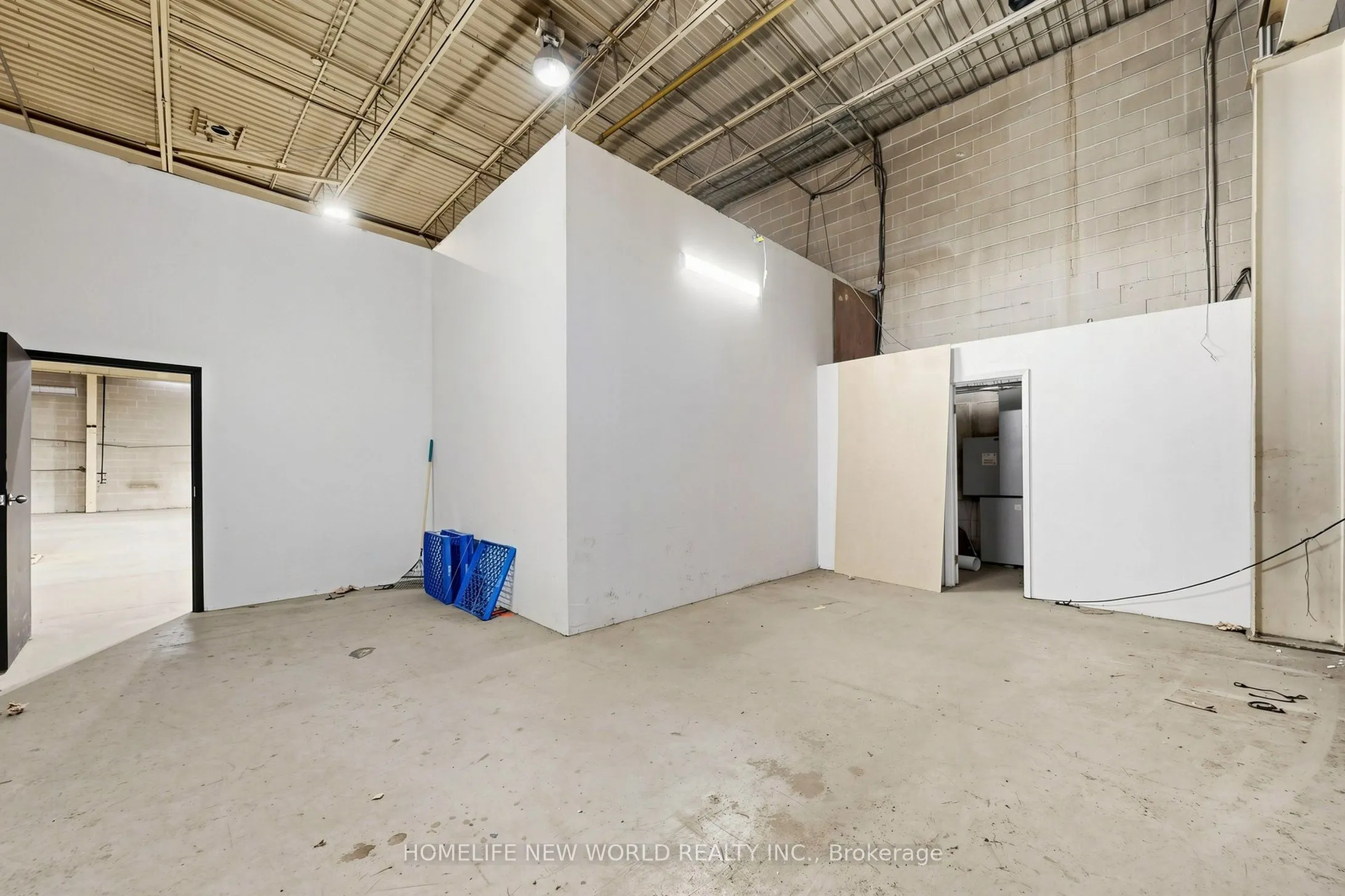 221 Advance Boulevard
