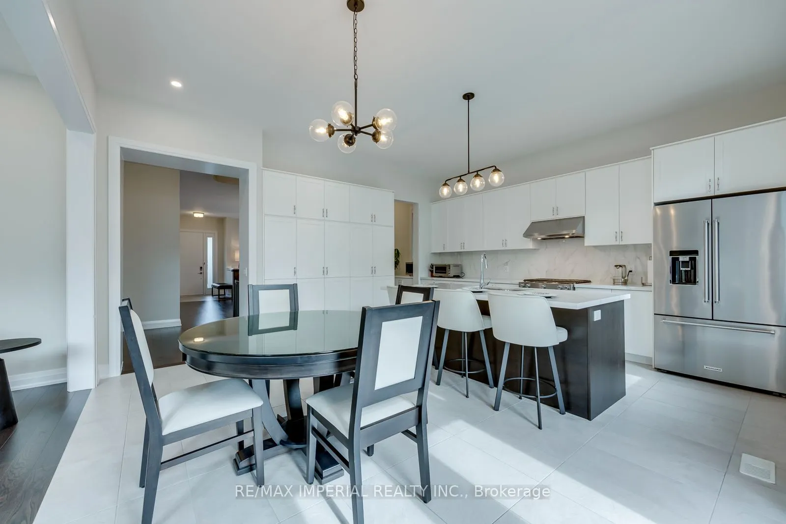4044 Channing Crescent