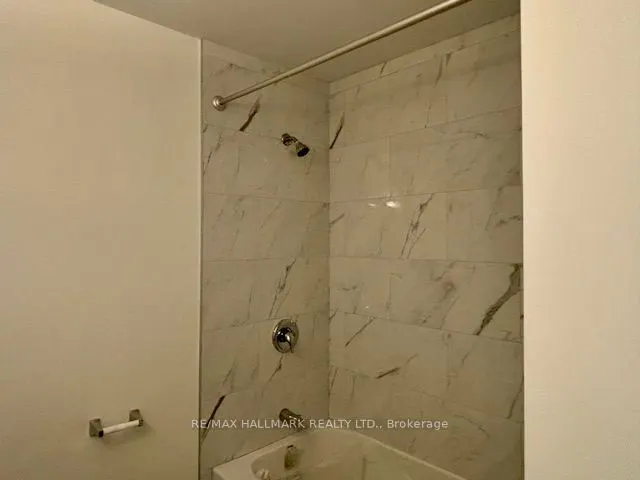 515 North Service Road #2-109