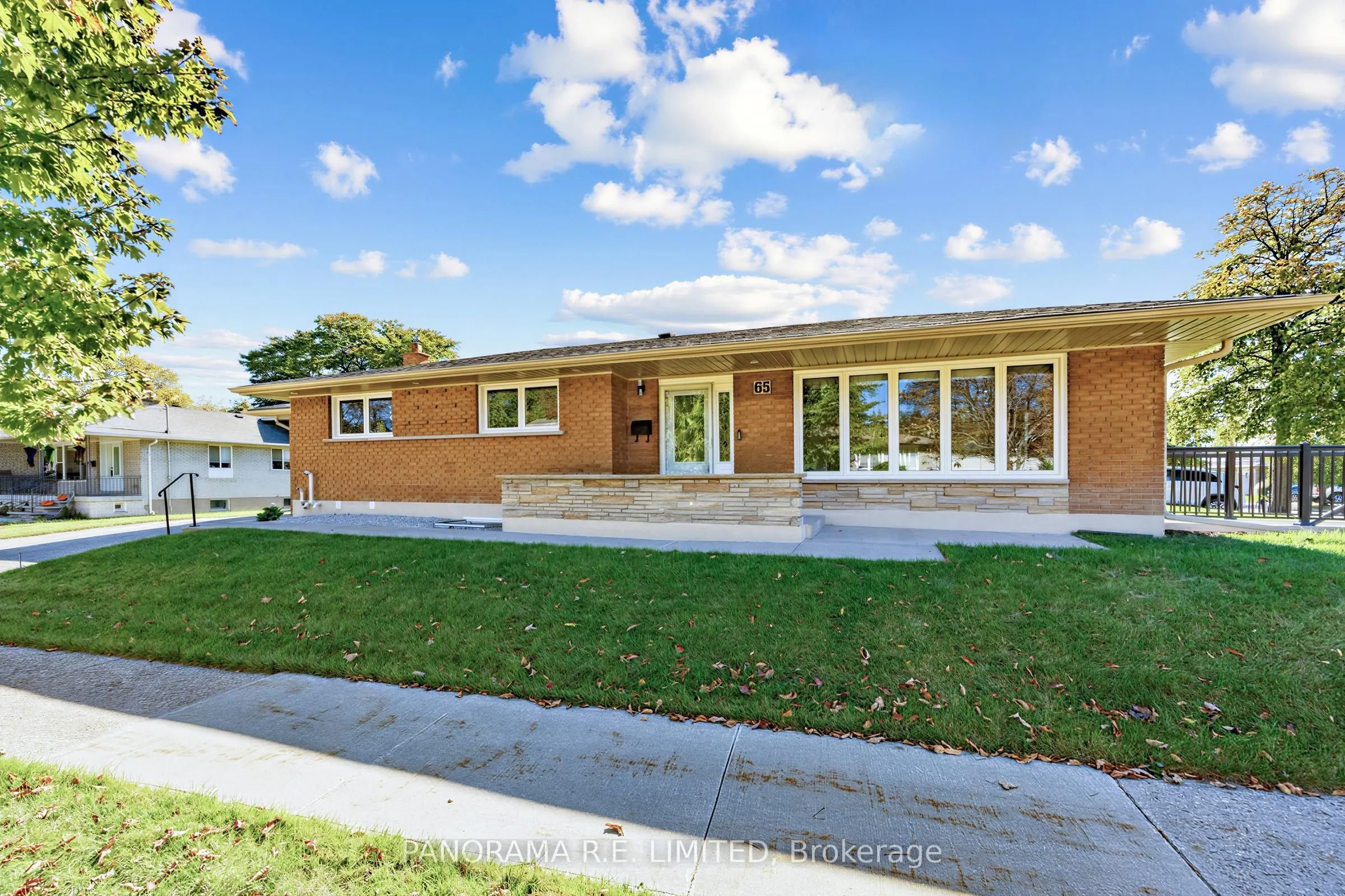 65 Harrop Avenue