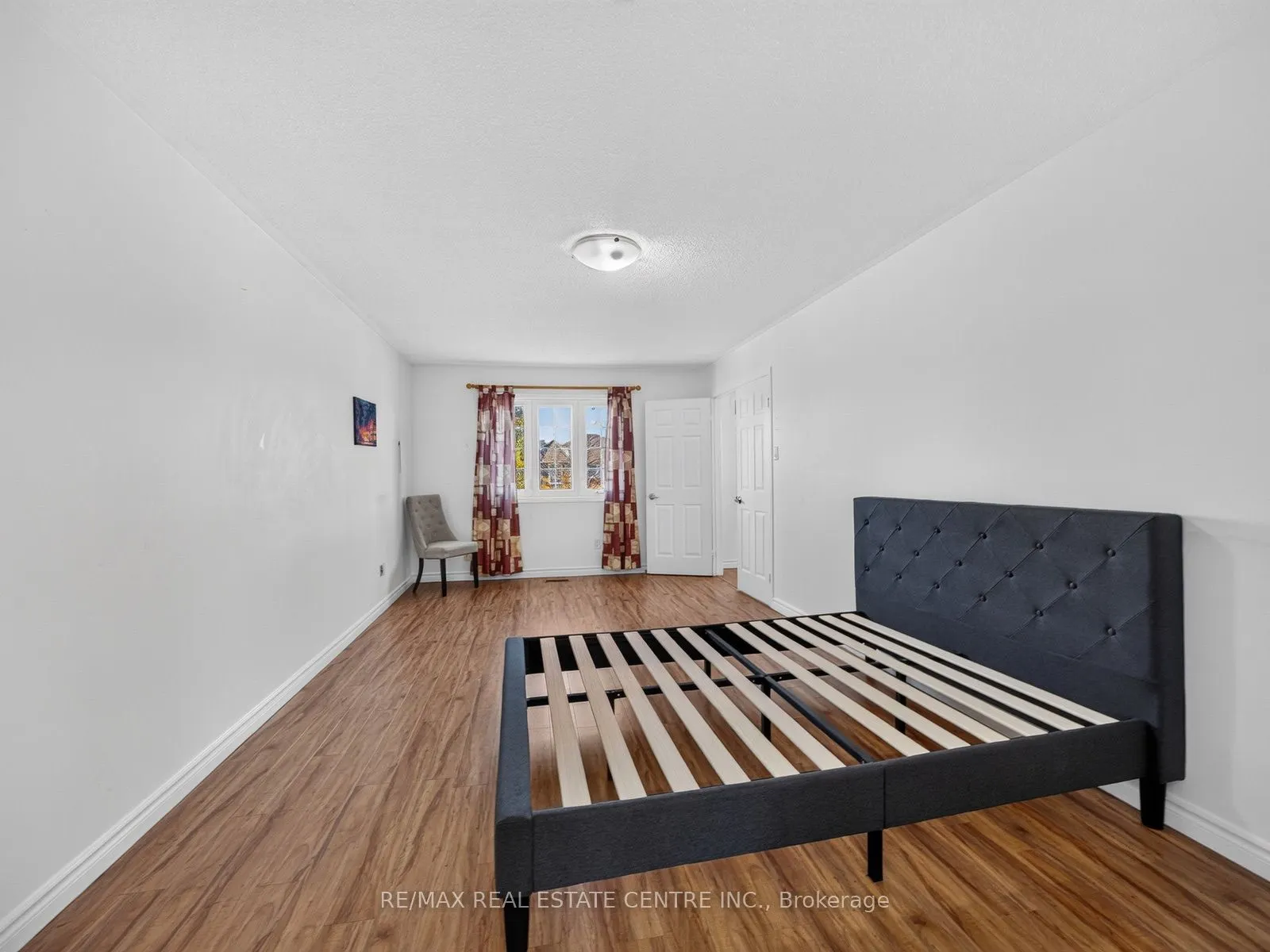 15 Hedgerow Avenue