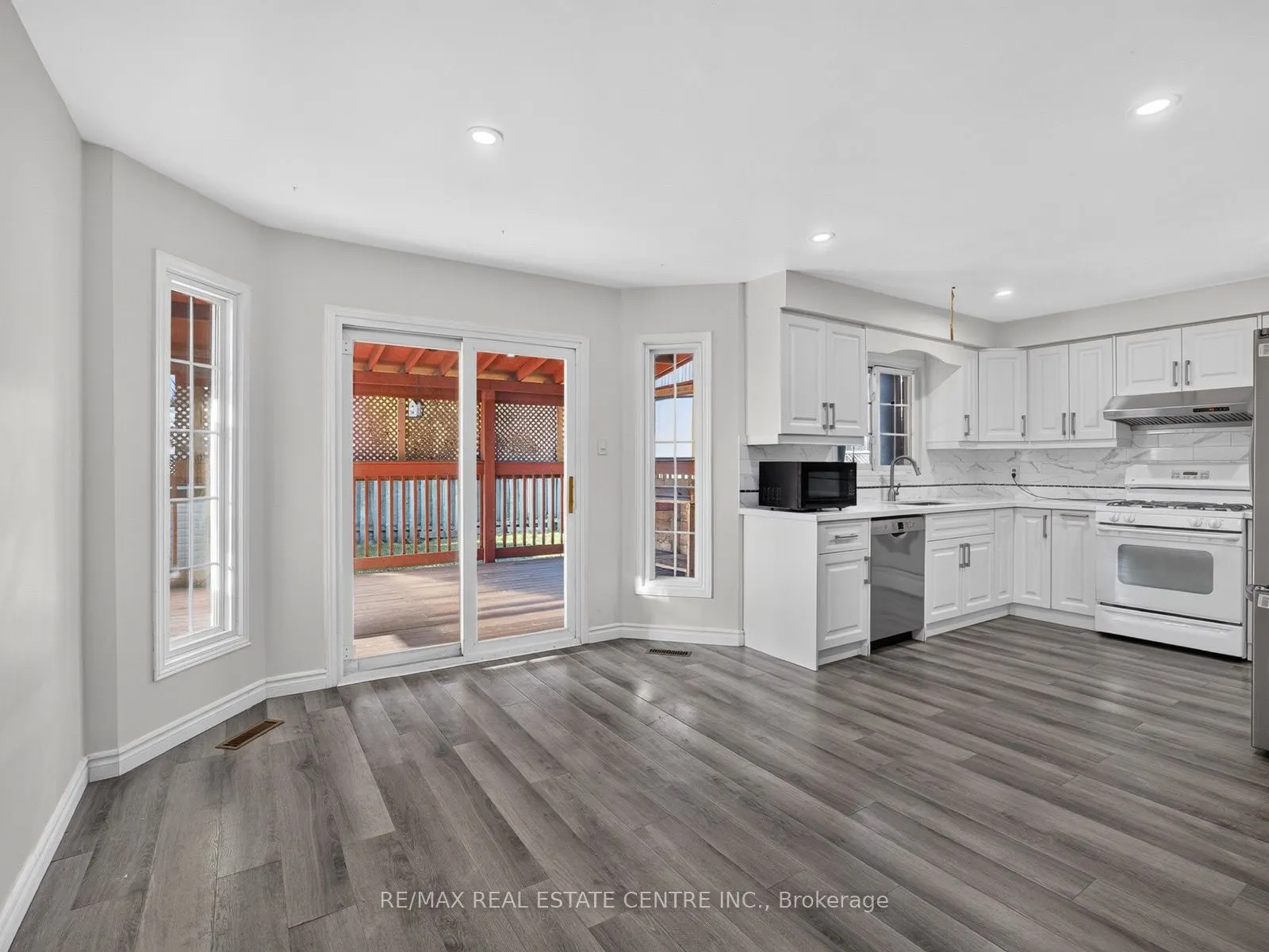 15 Hedgerow Avenue