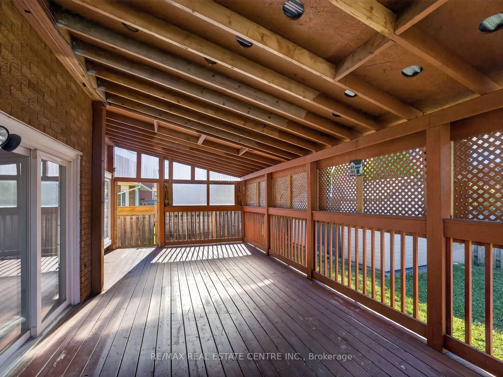 15 Hedgerow Avenue