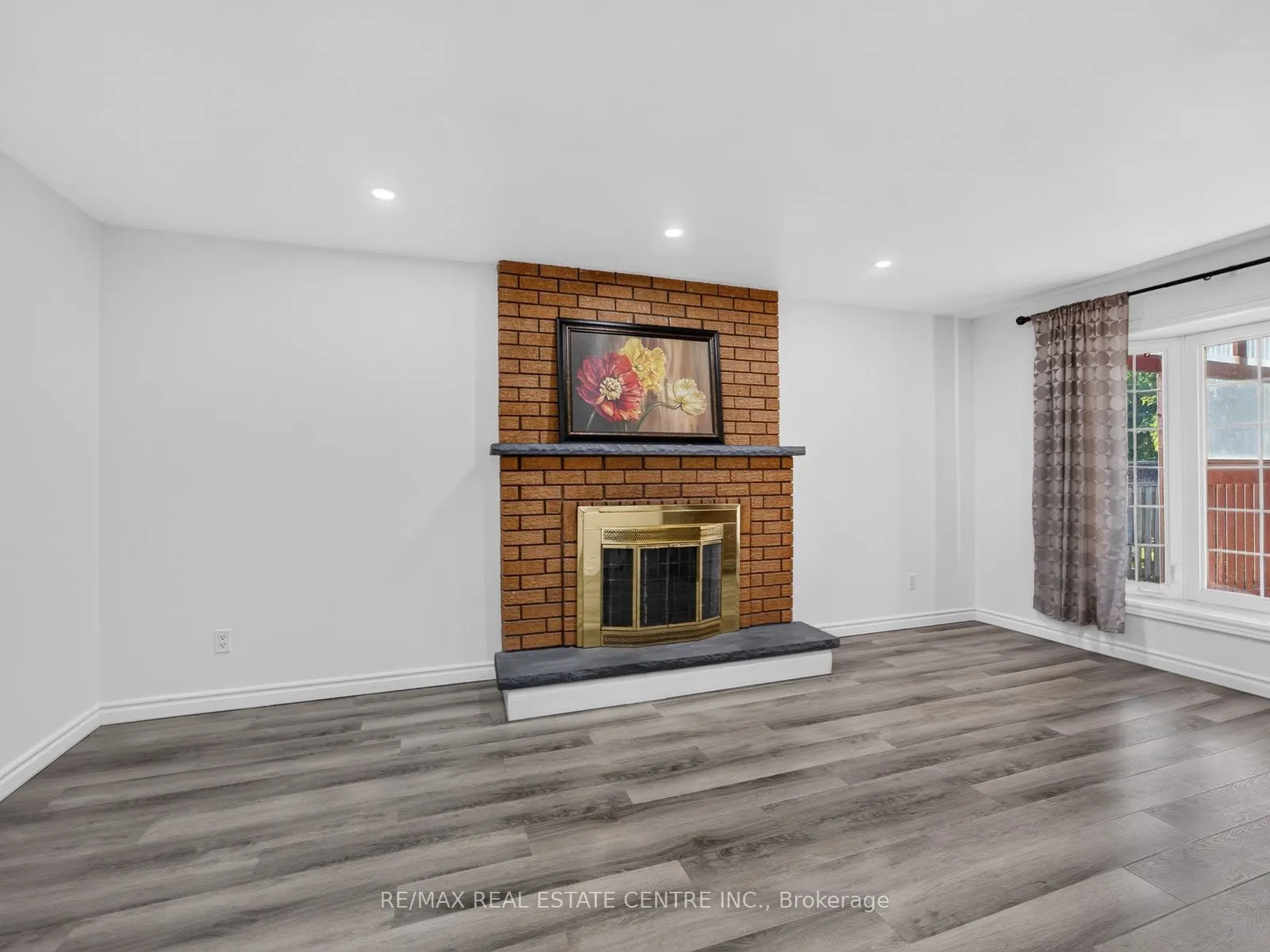 15 Hedgerow Avenue