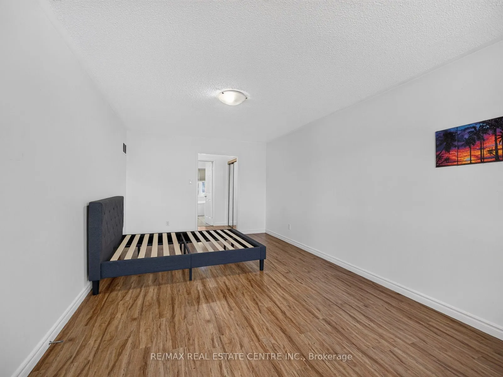 15 Hedgerow Avenue