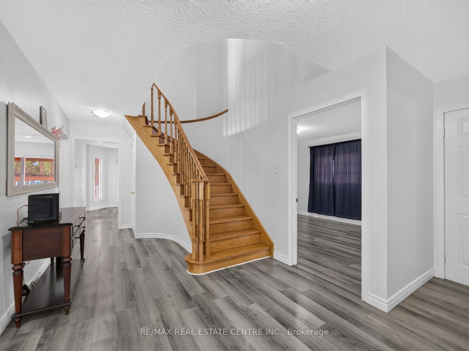 15 Hedgerow Avenue