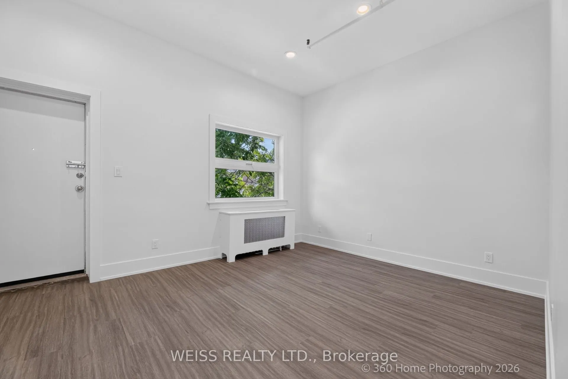 897 Lansdowne Avenue #2