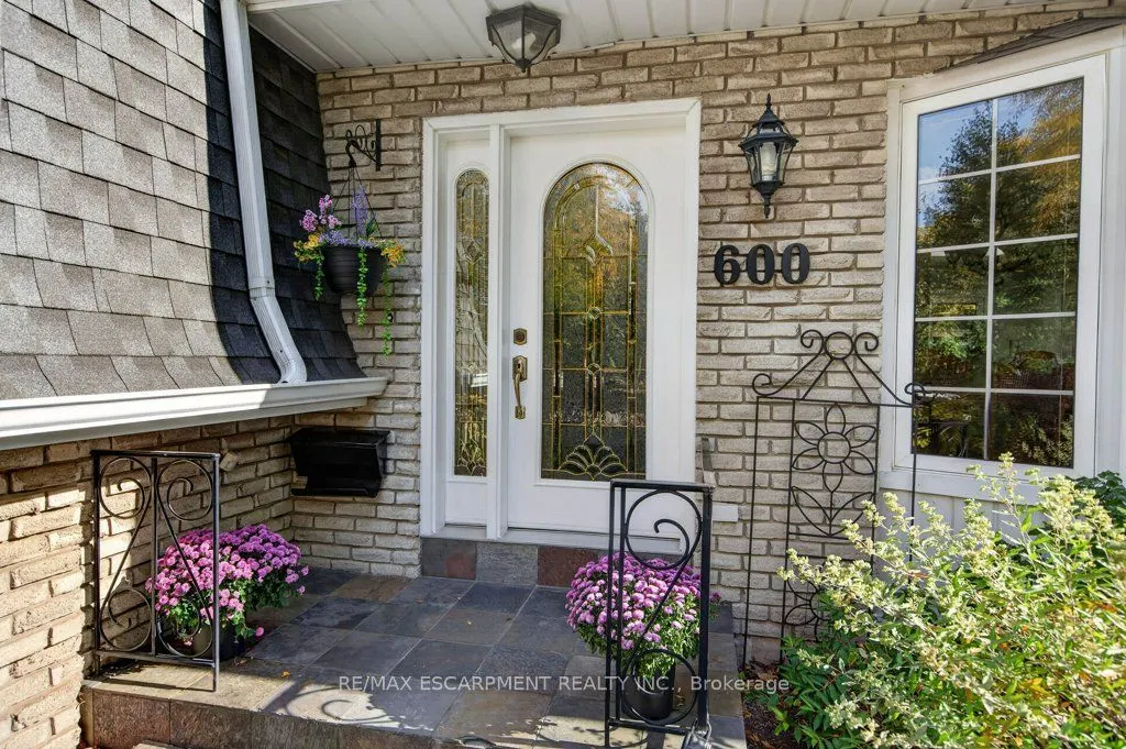 600 Holly Hill Crescent