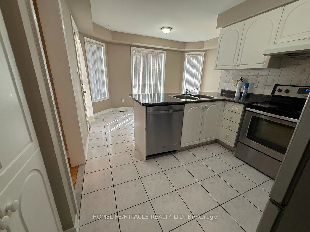 76 Jack Rabbit Crescent