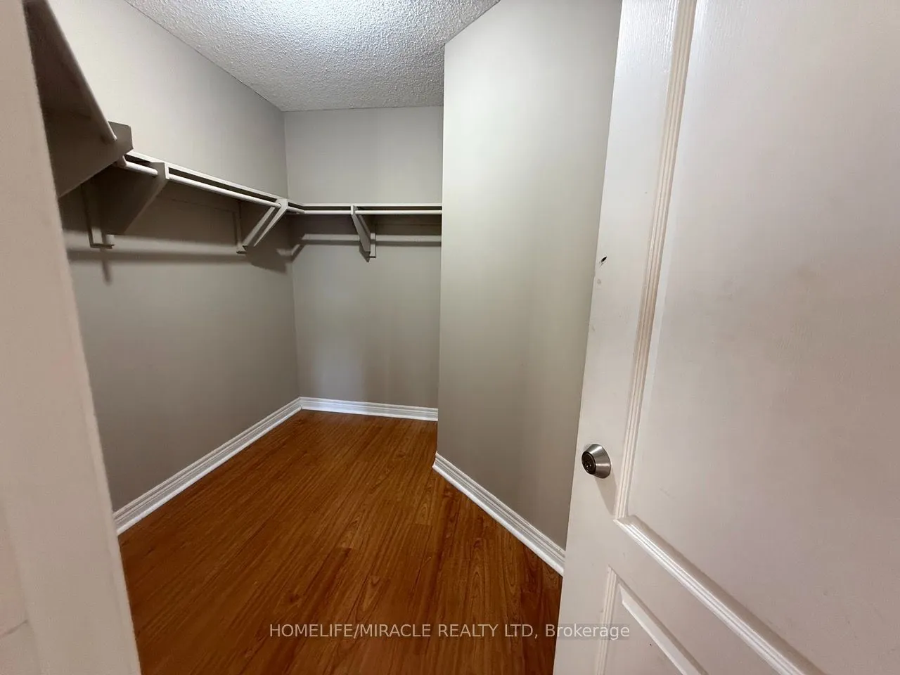 76 Jack Rabbit Crescent