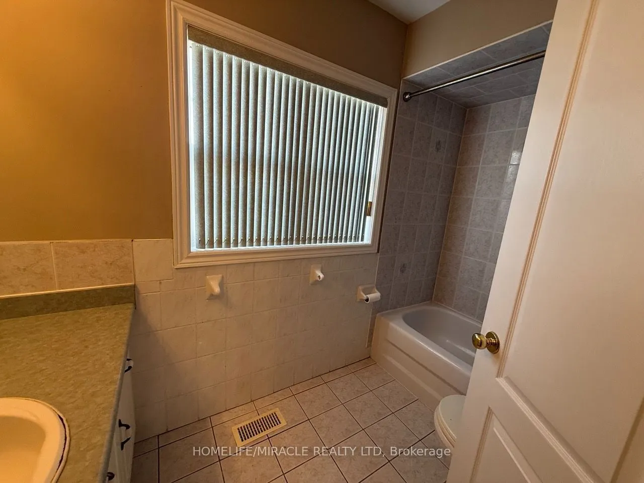 76 Jack Rabbit Crescent