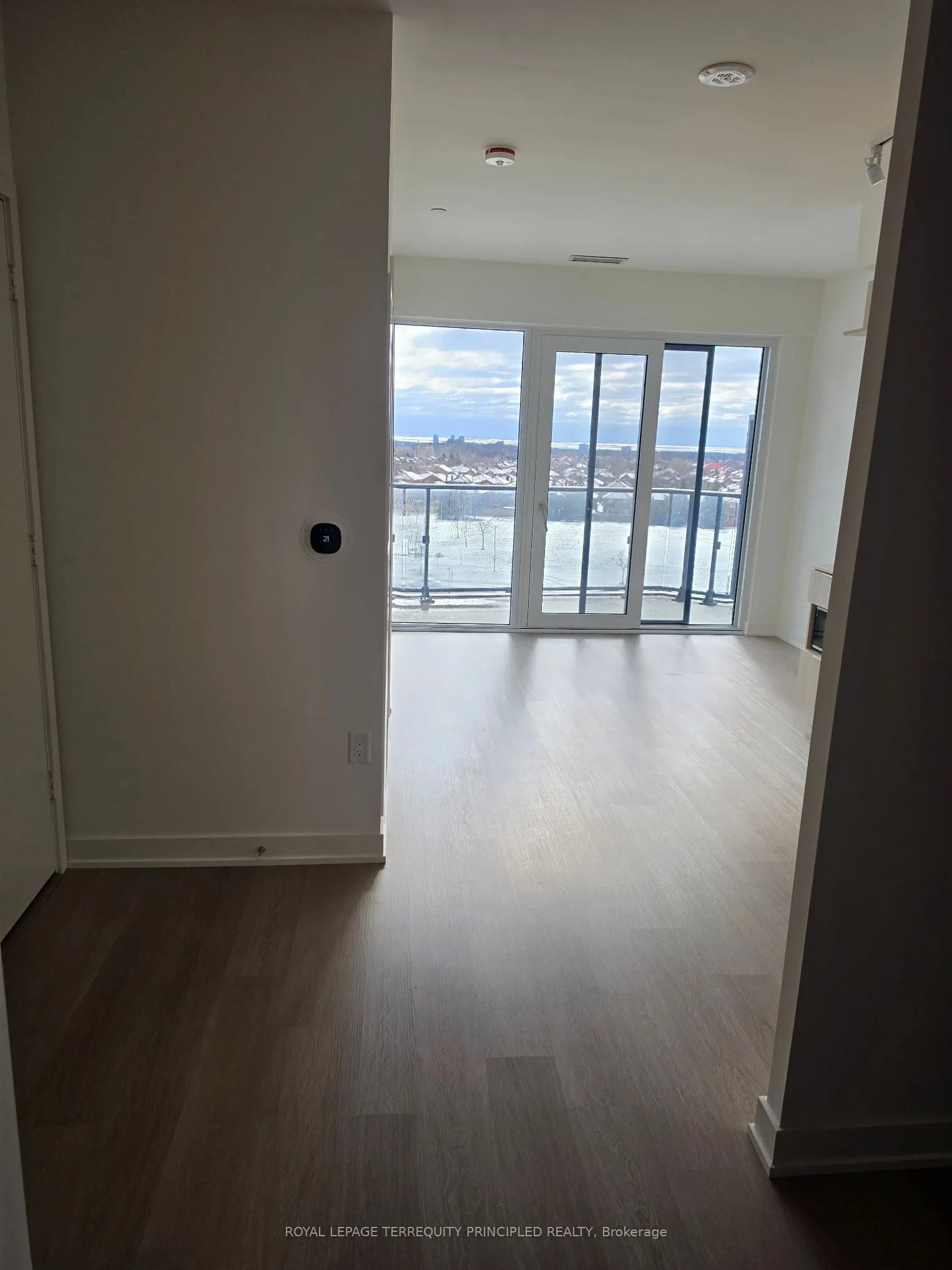 448 Burnhamthorpe Road W #517