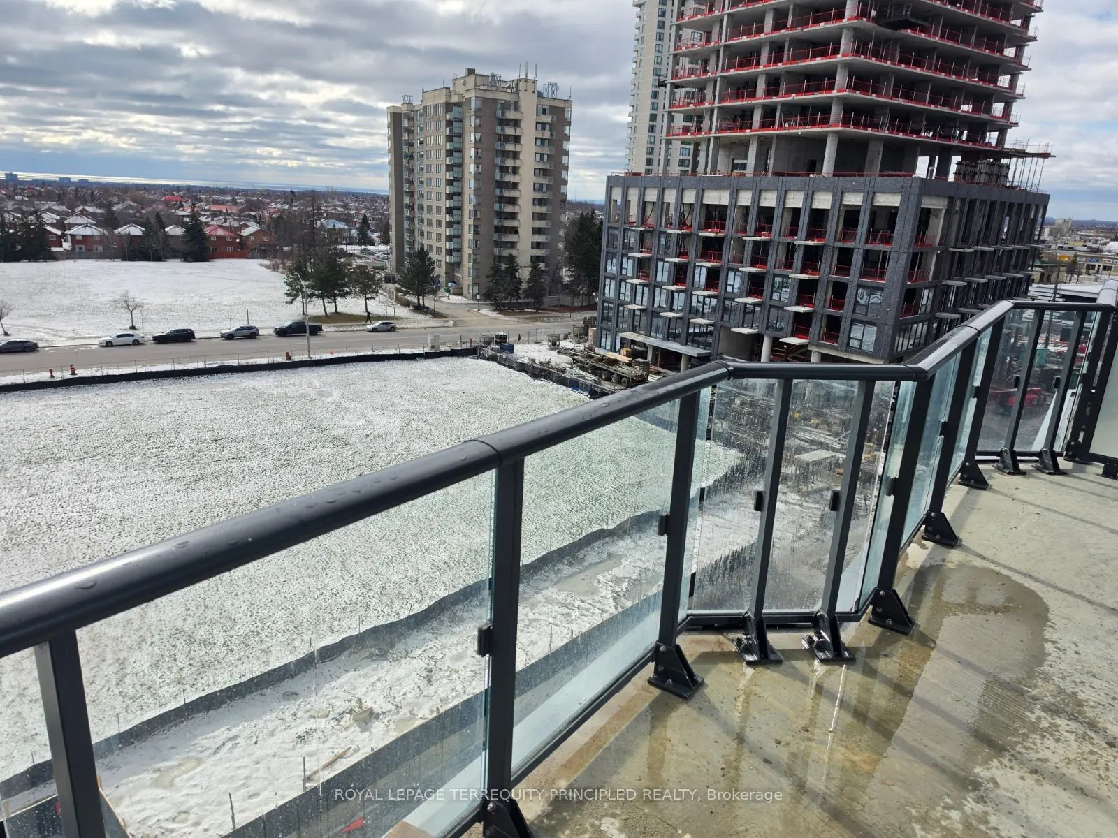 448 Burnhamthorpe Road W #517