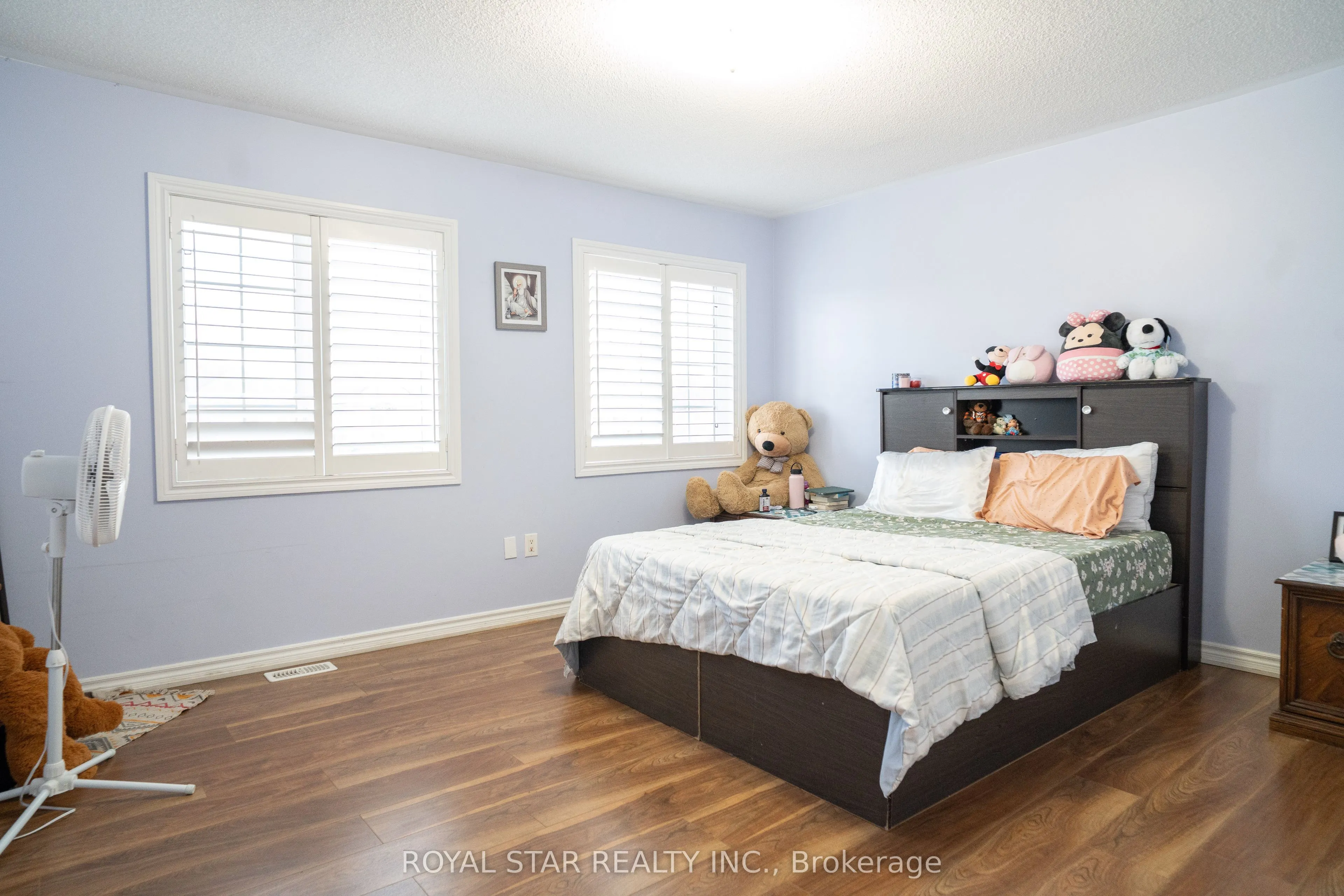 80 Summitgreen Crescent