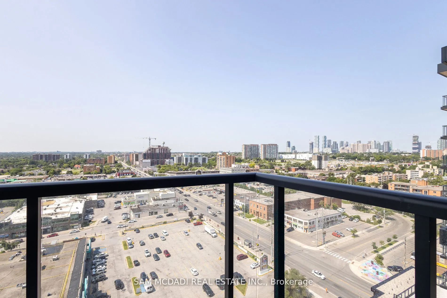 86 Dundas Street E #1517