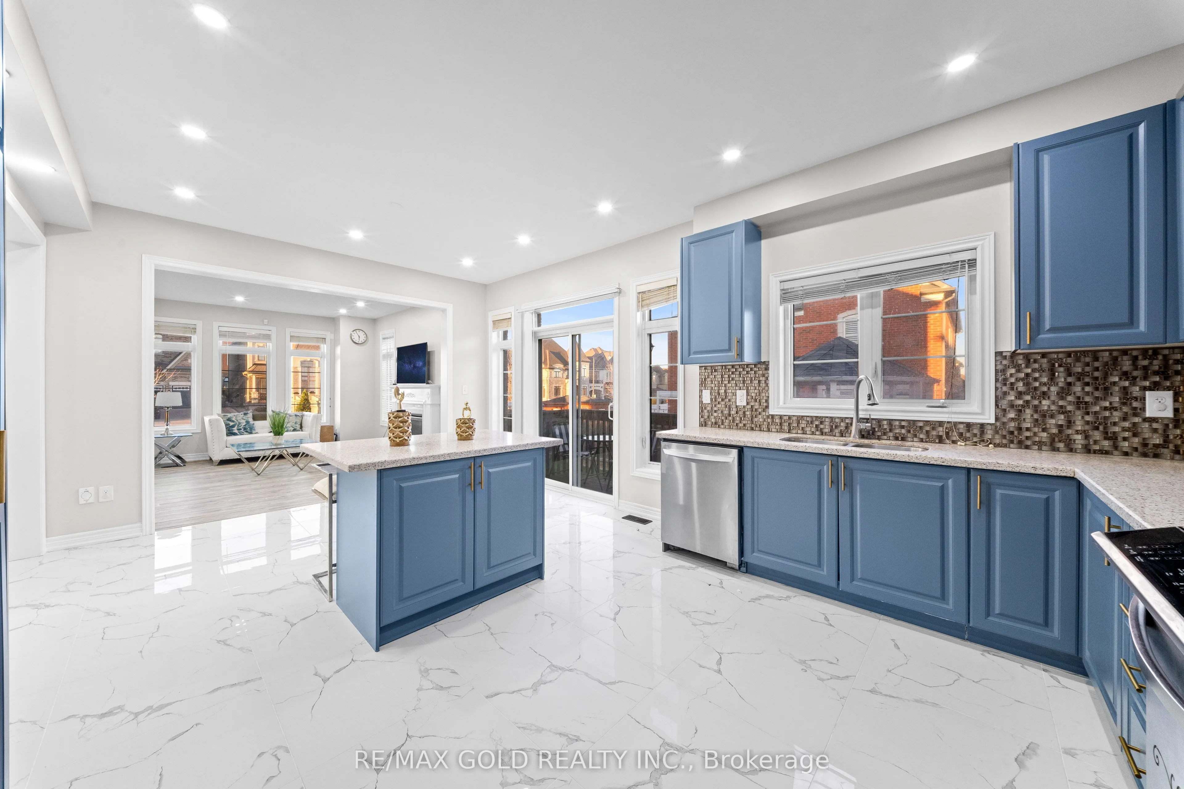 49 Squire Ellis Drive