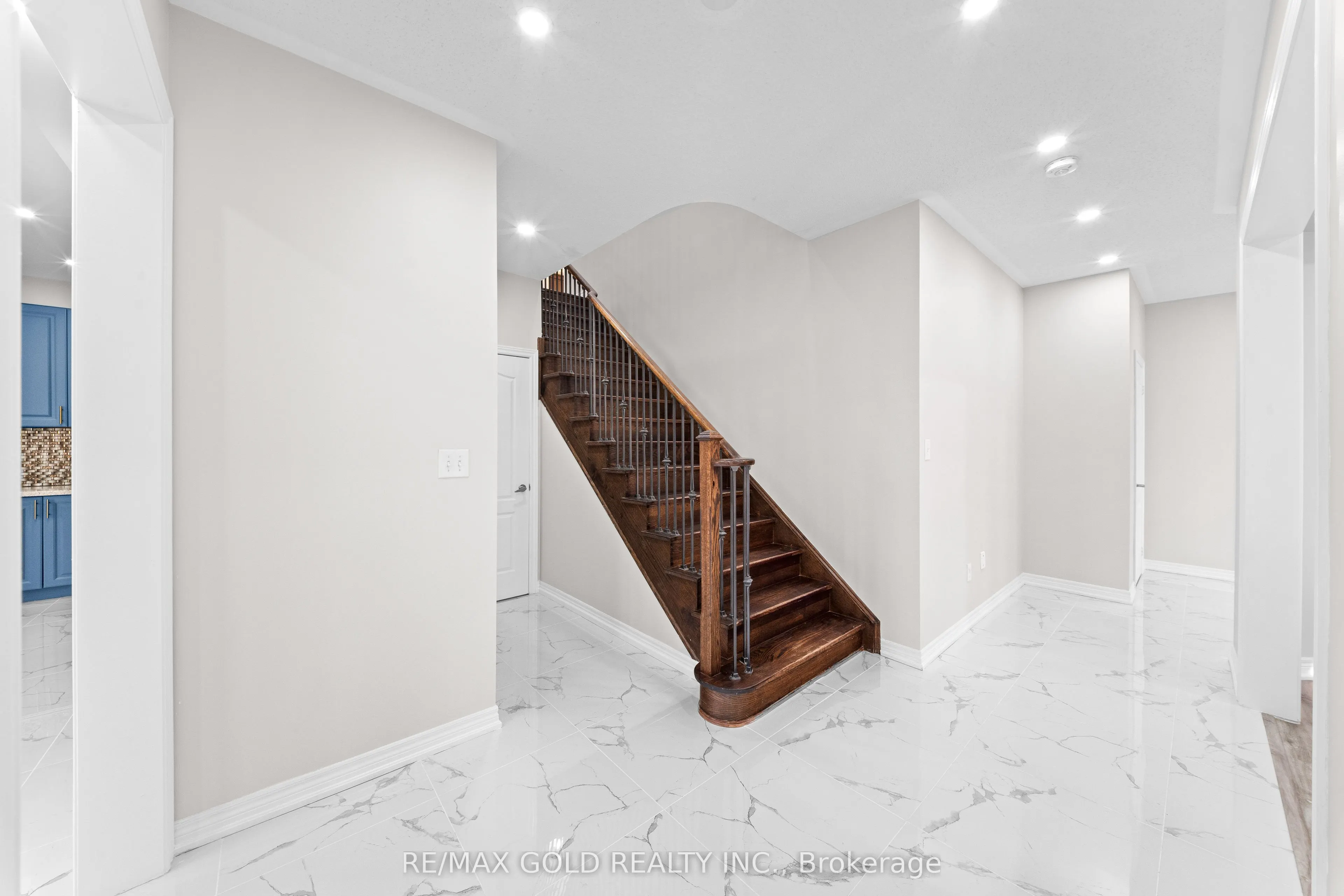 49 Squire Ellis Drive