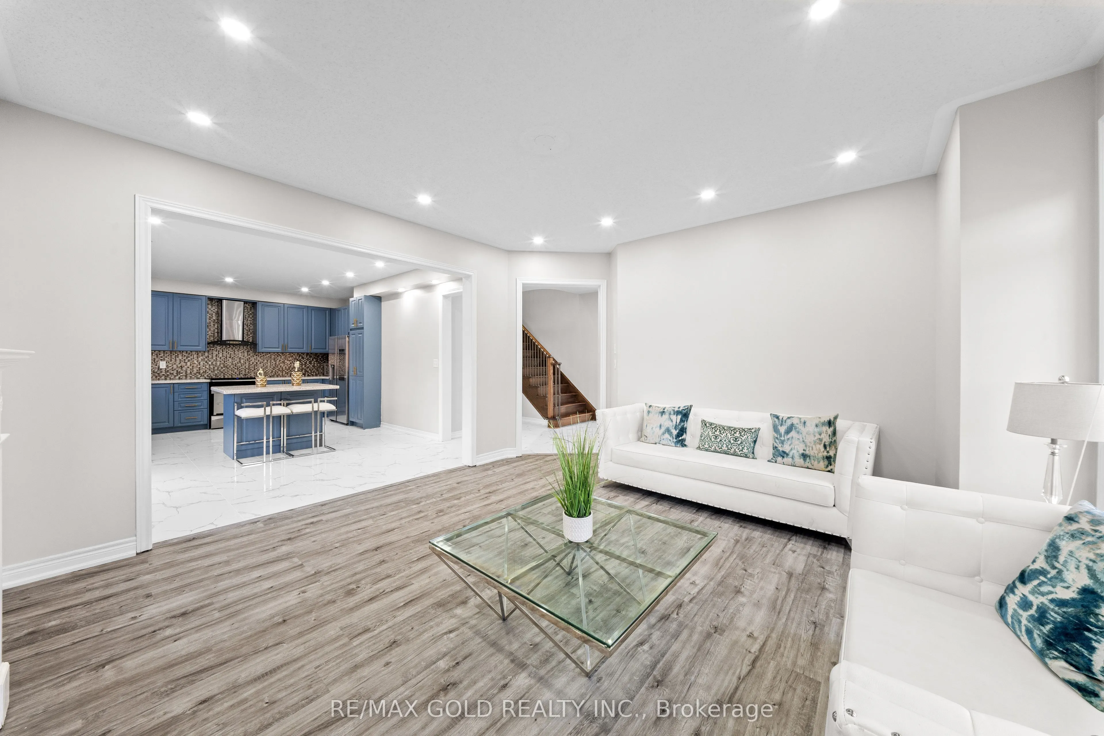 49 Squire Ellis Drive