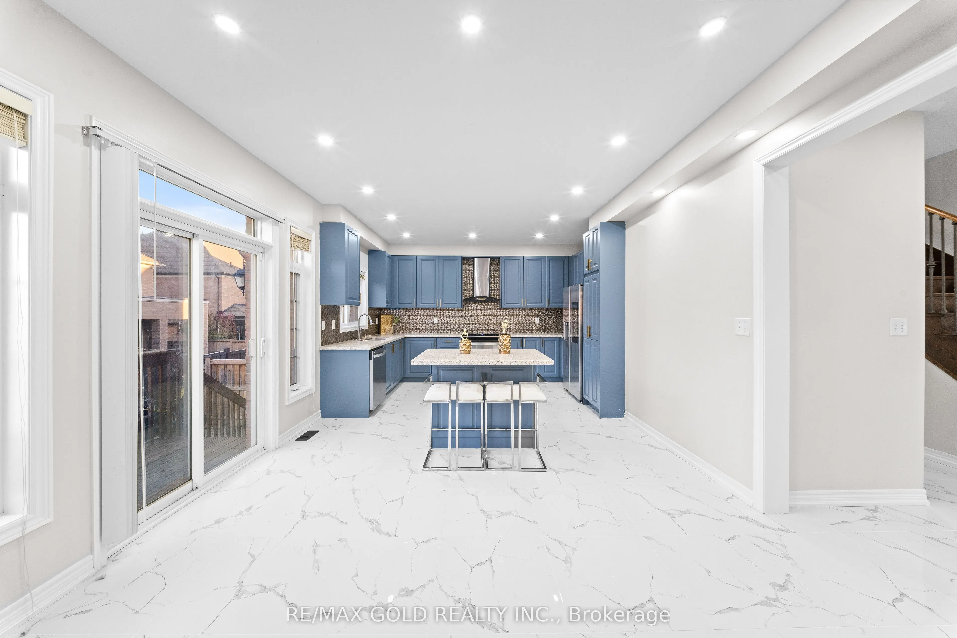 49 Squire Ellis Drive