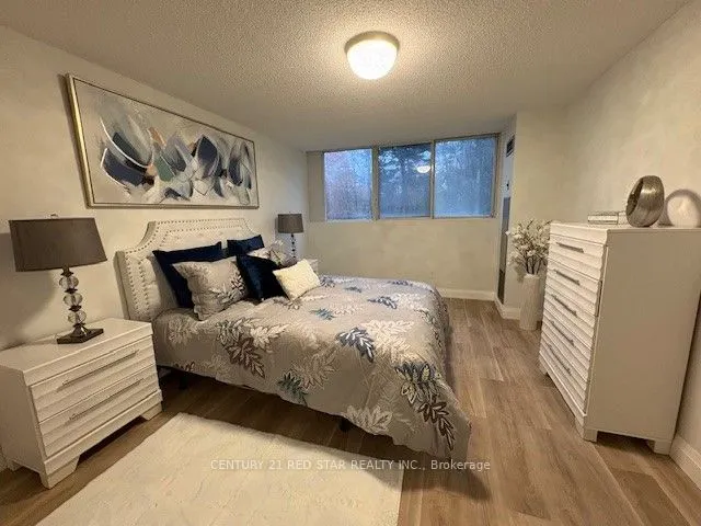 3695 Kaneff Crescent #107