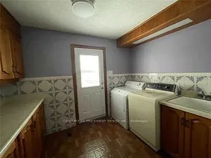 13820 Dixie Road W #Upper Level