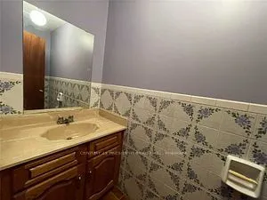 13820 Dixie Road W #Upper Level