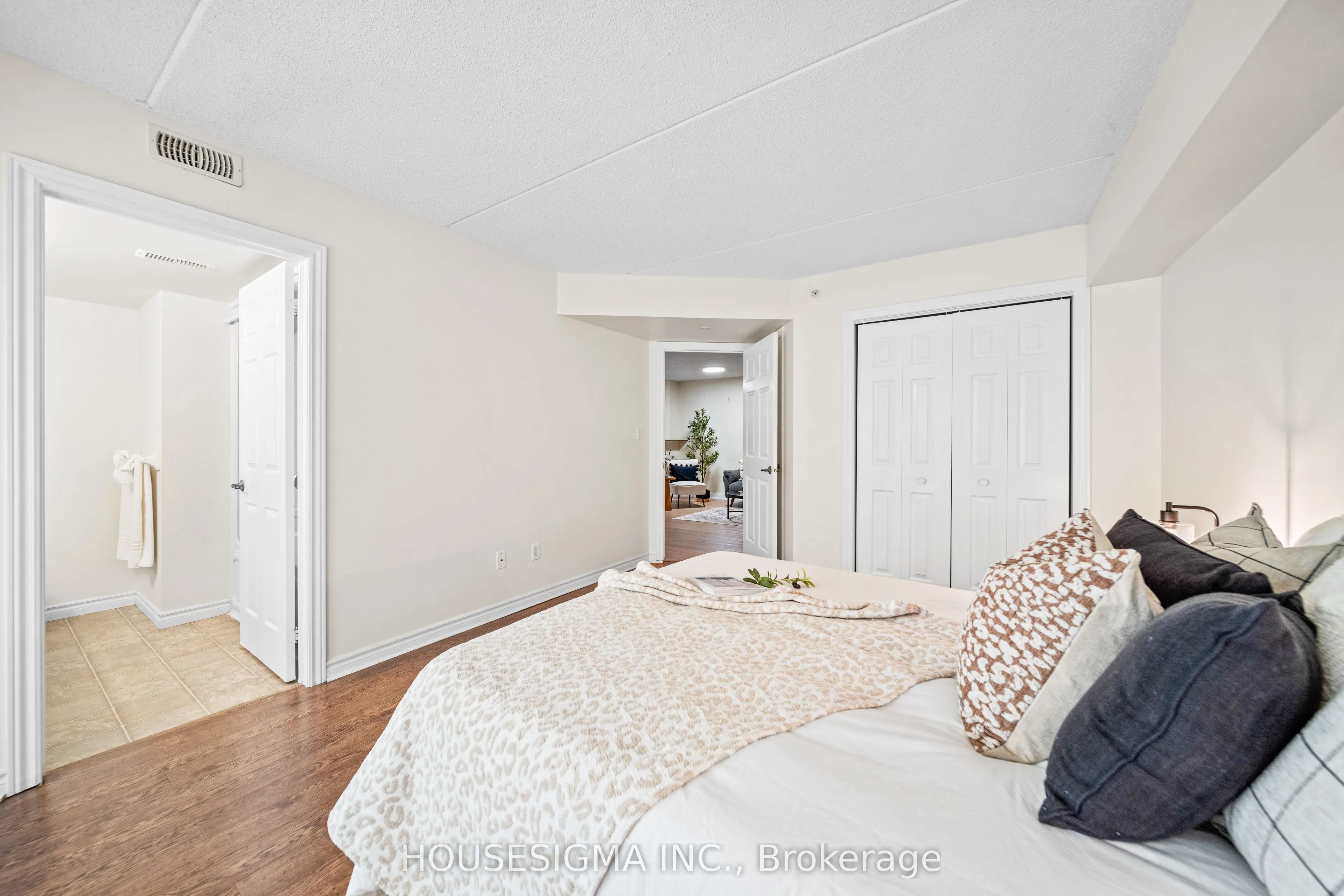 1471 Maple Avenue #112