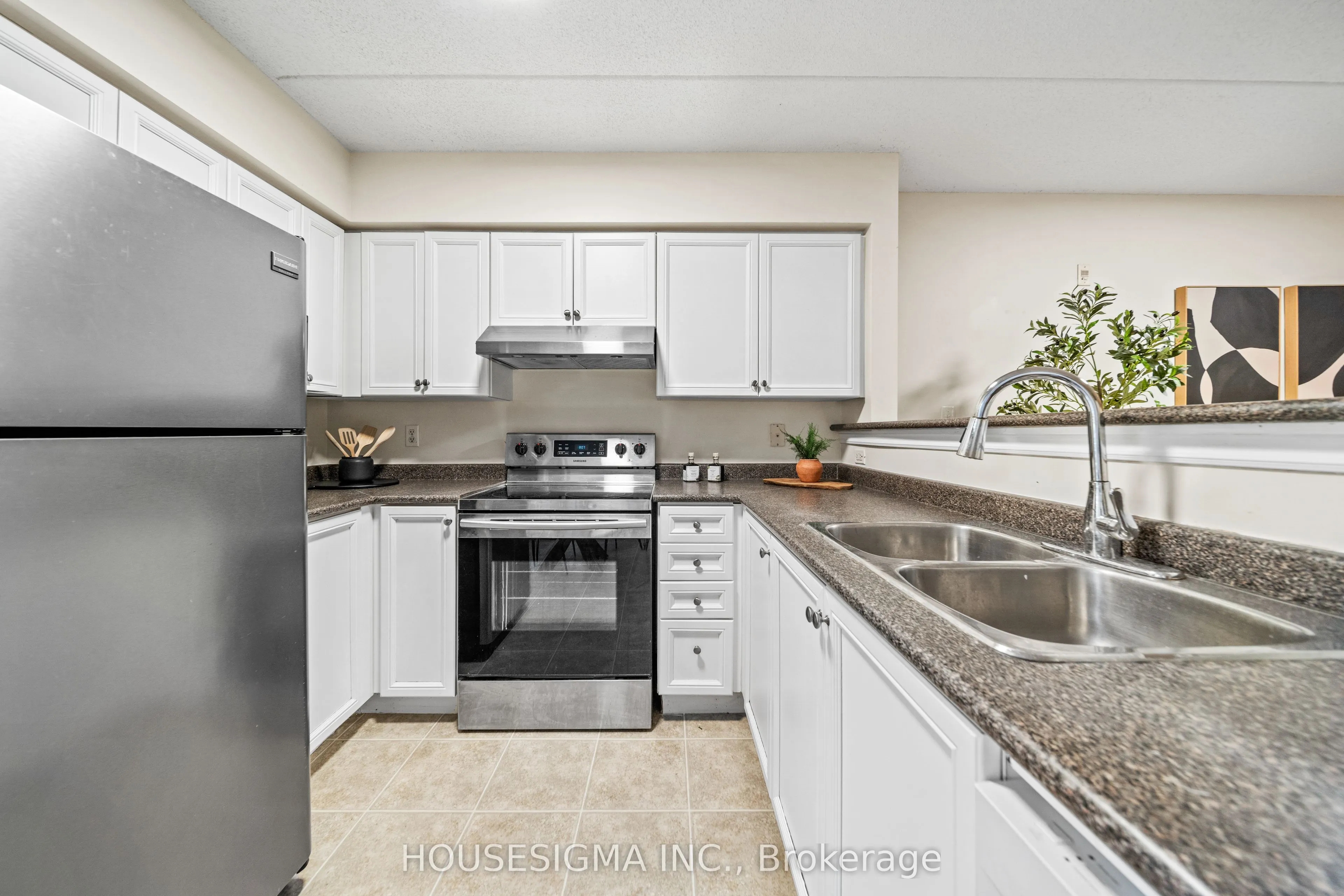1471 Maple Avenue #112