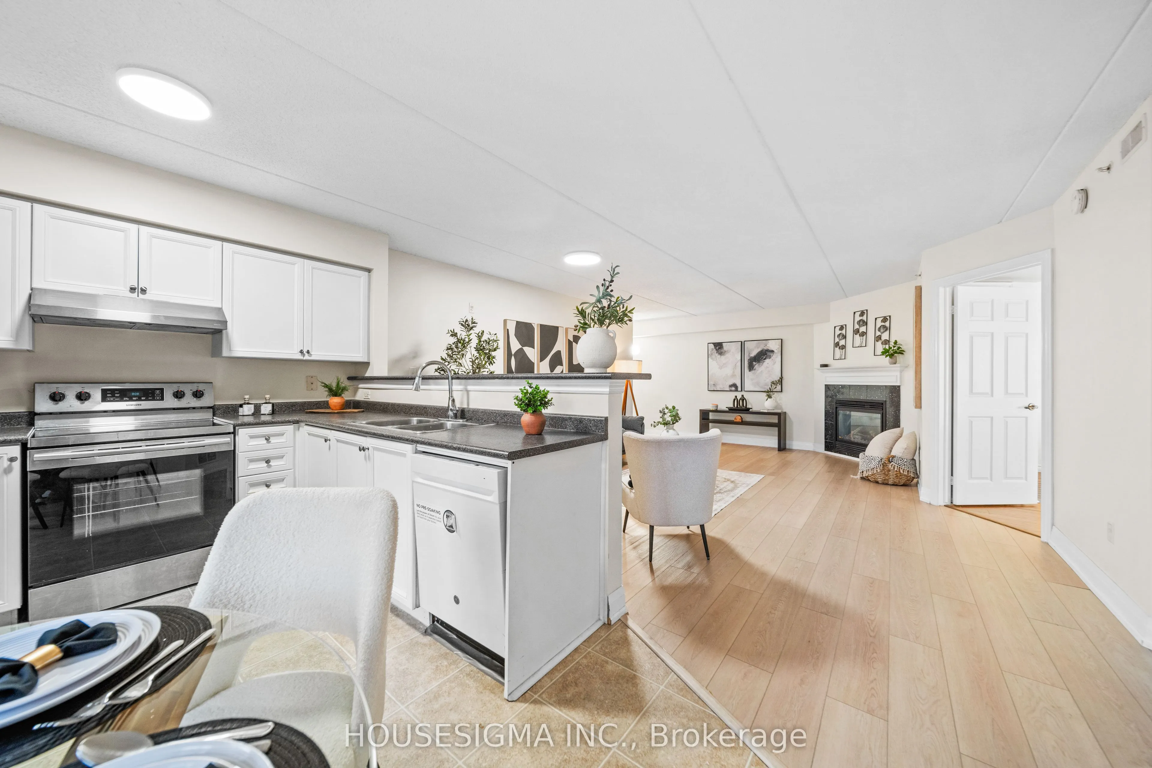 1471 Maple Avenue #112