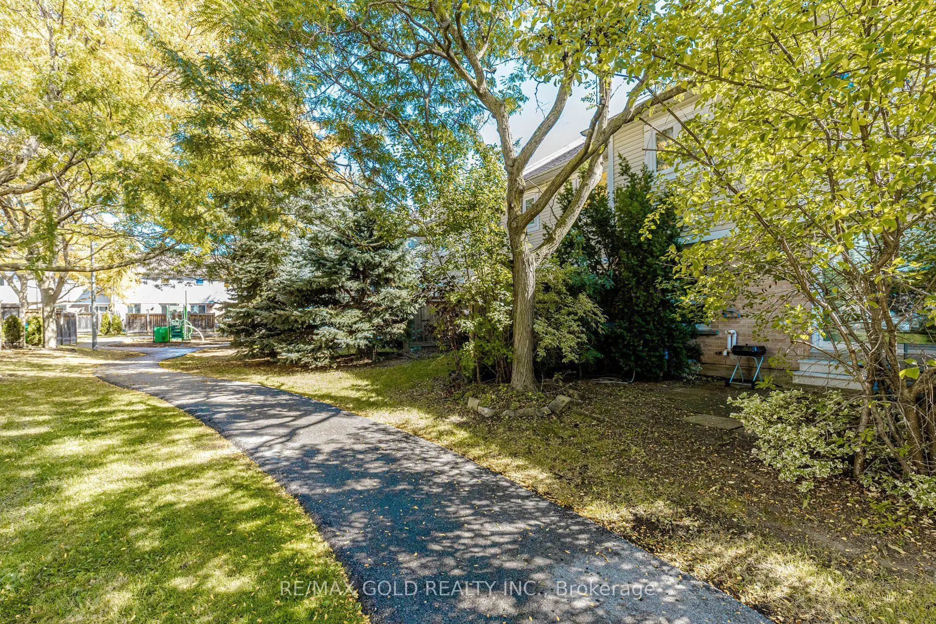 83 Wickstead Court #83