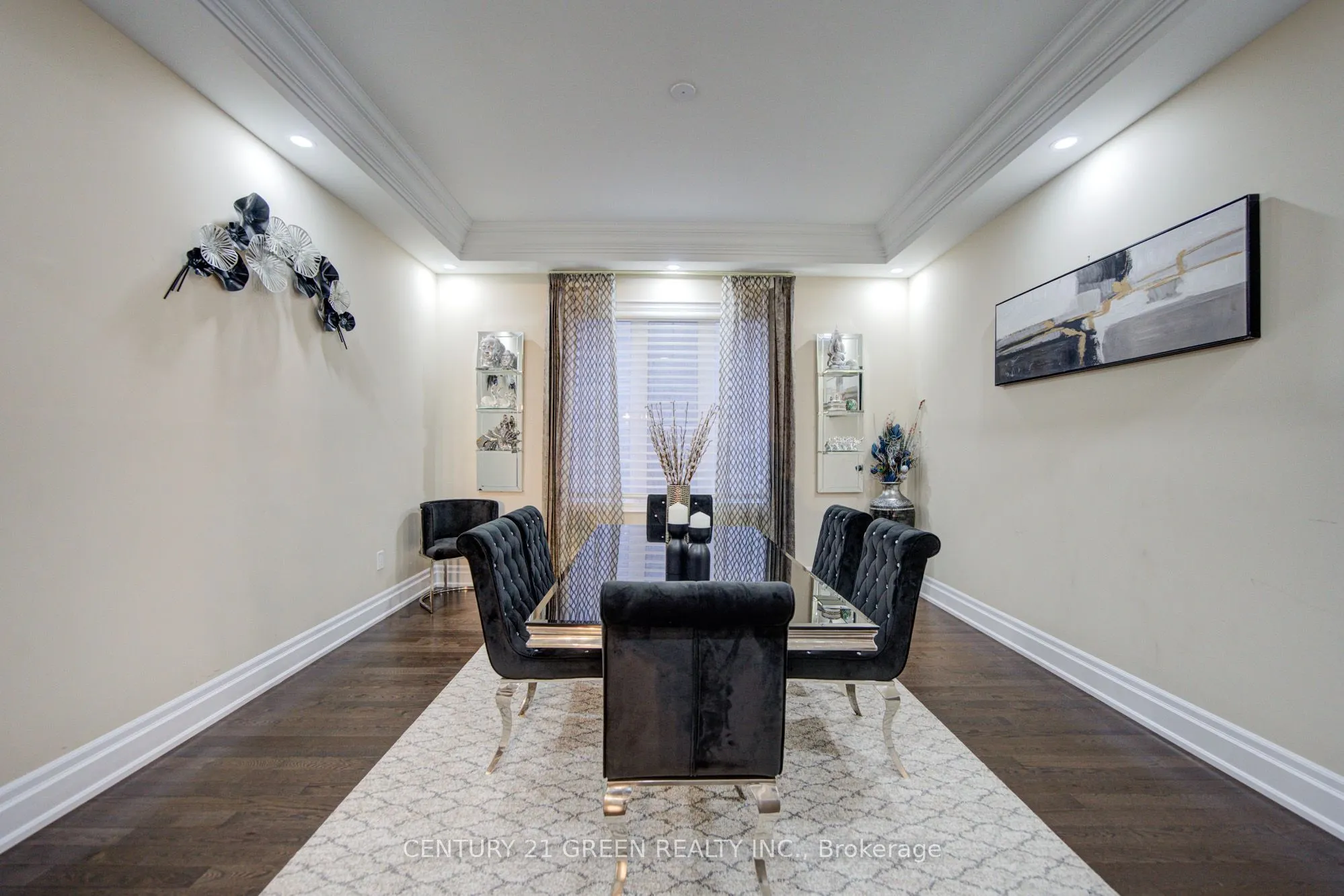 6 Hackwood Heights