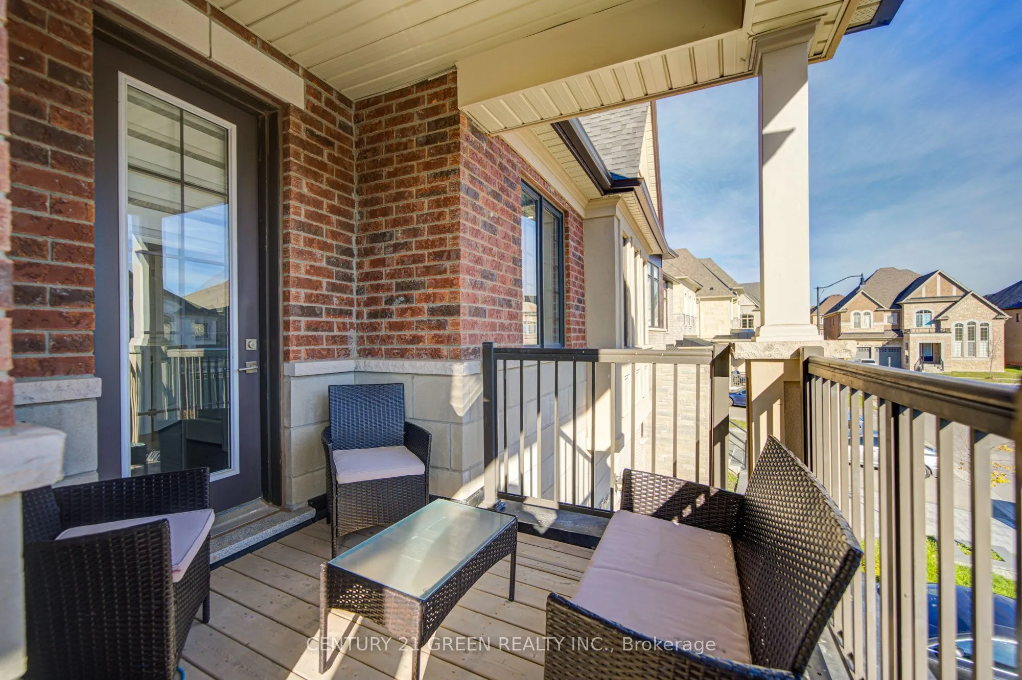 6 Hackwood Heights