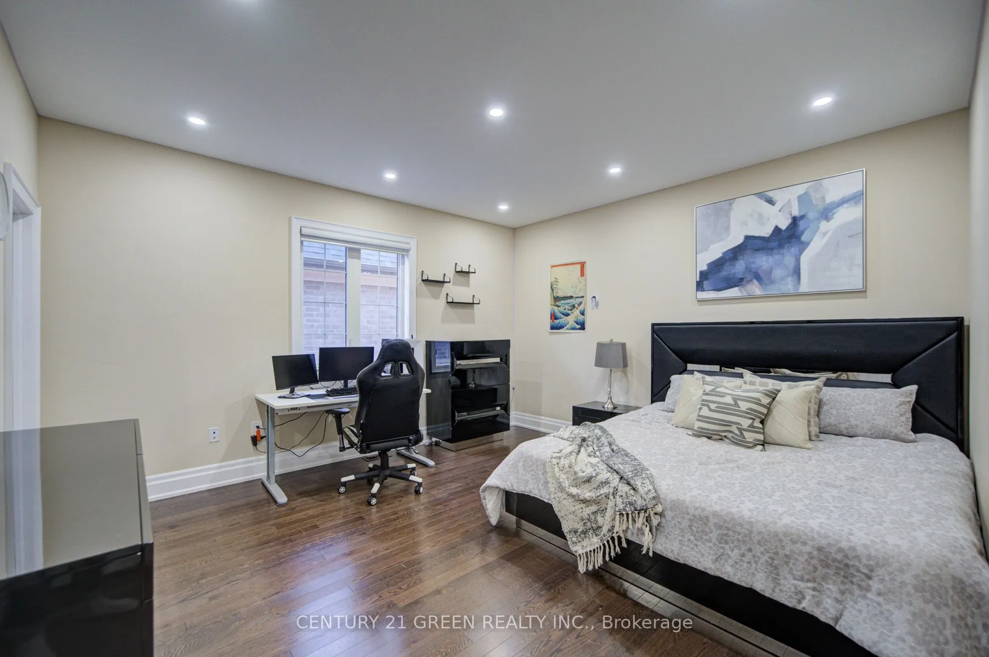 6 Hackwood Heights