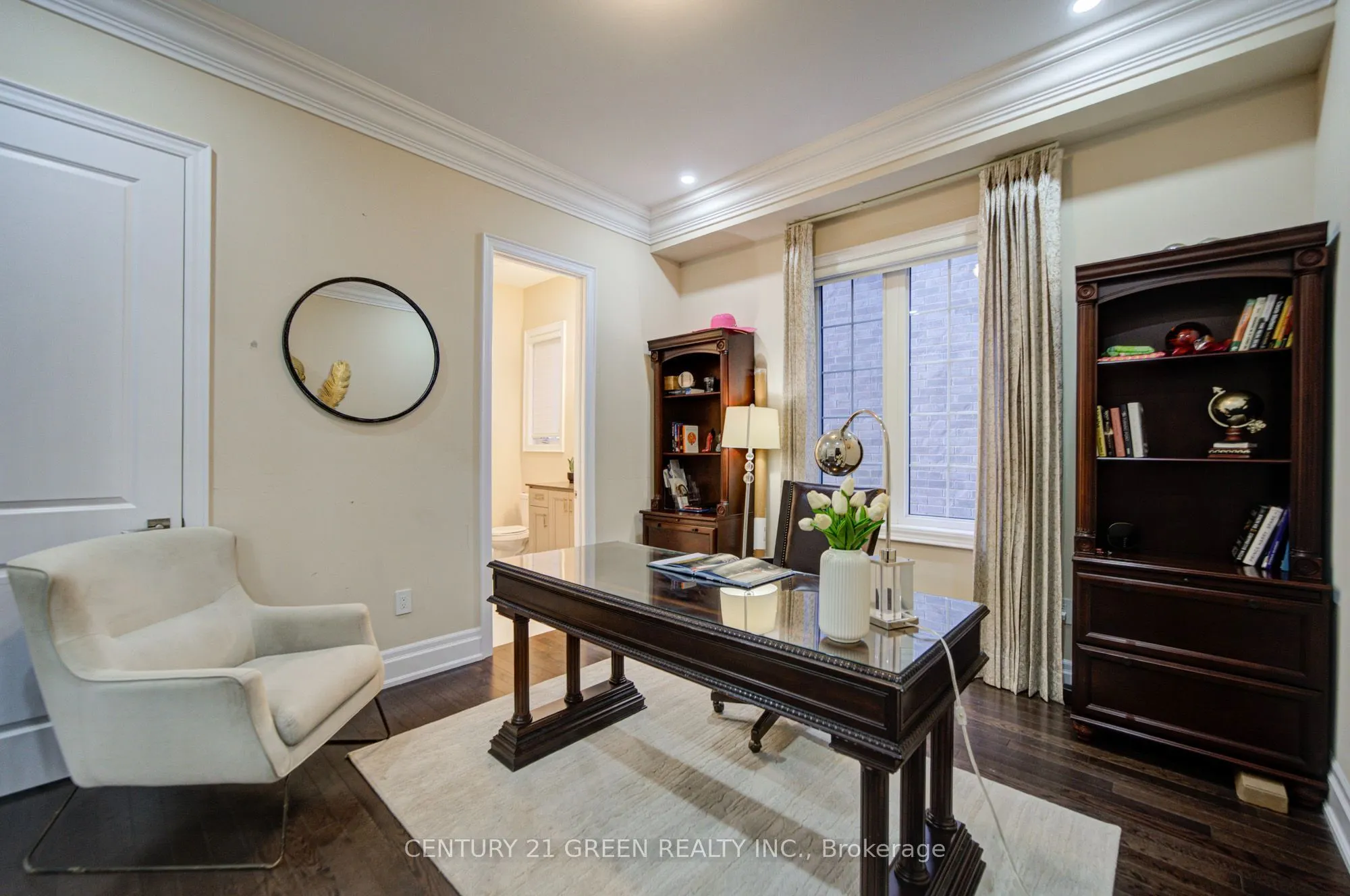 6 Hackwood Heights