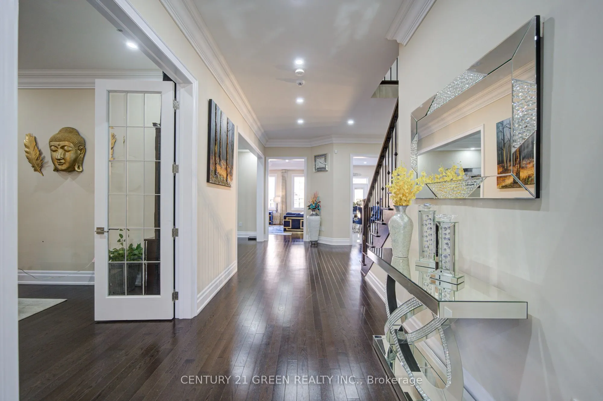 6 Hackwood Heights