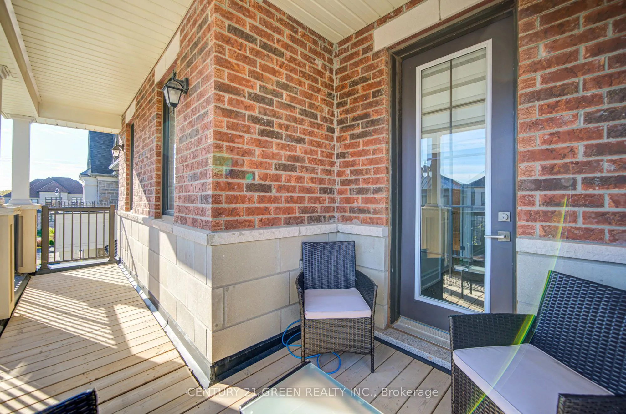 6 Hackwood Heights