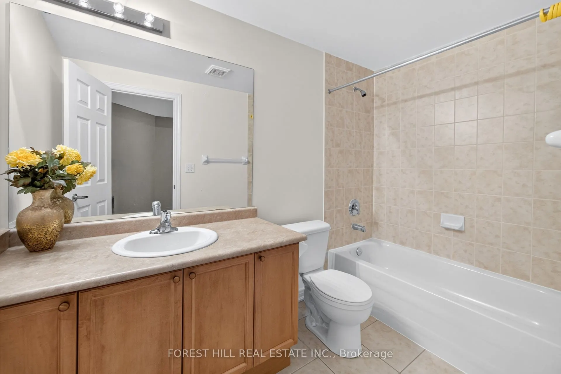 3549 Eglinton Avenue W