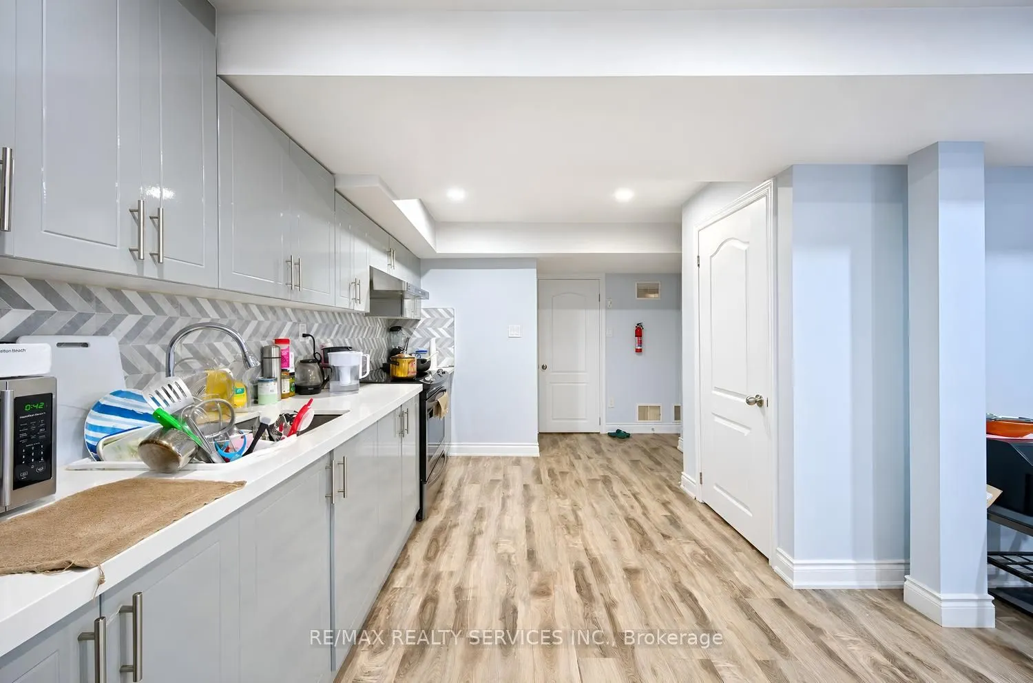 5 Nimrod Crescent W