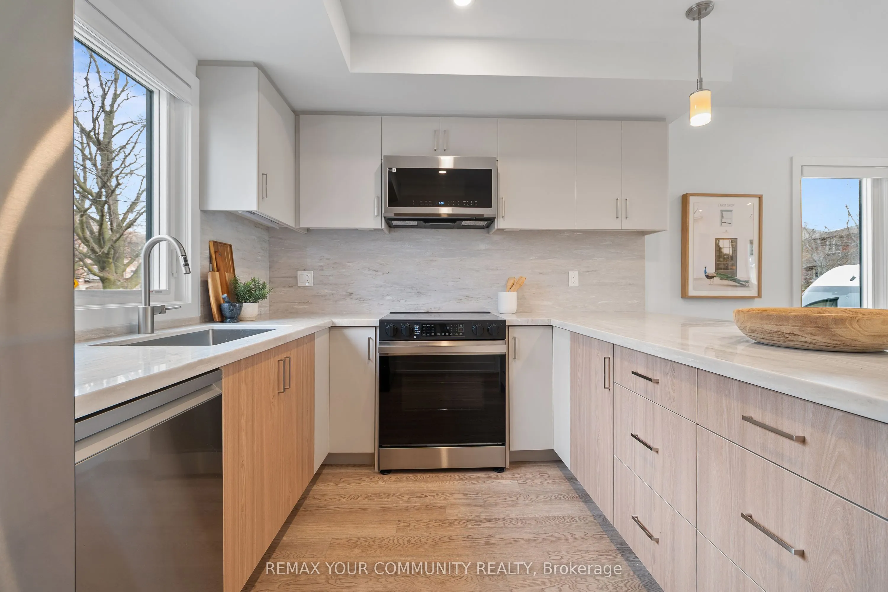 34 Poplar Avenue #2