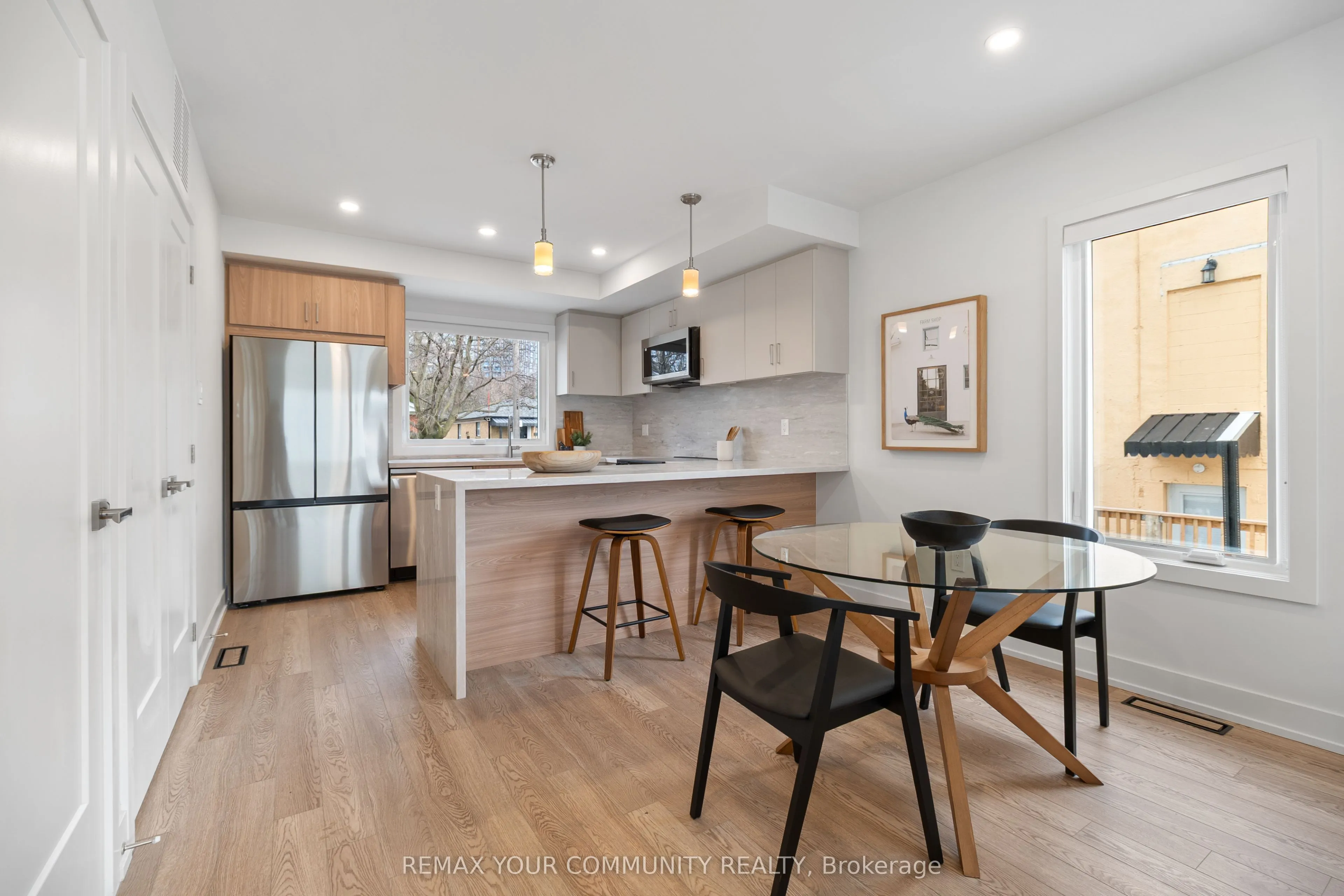 34 Poplar Avenue #2