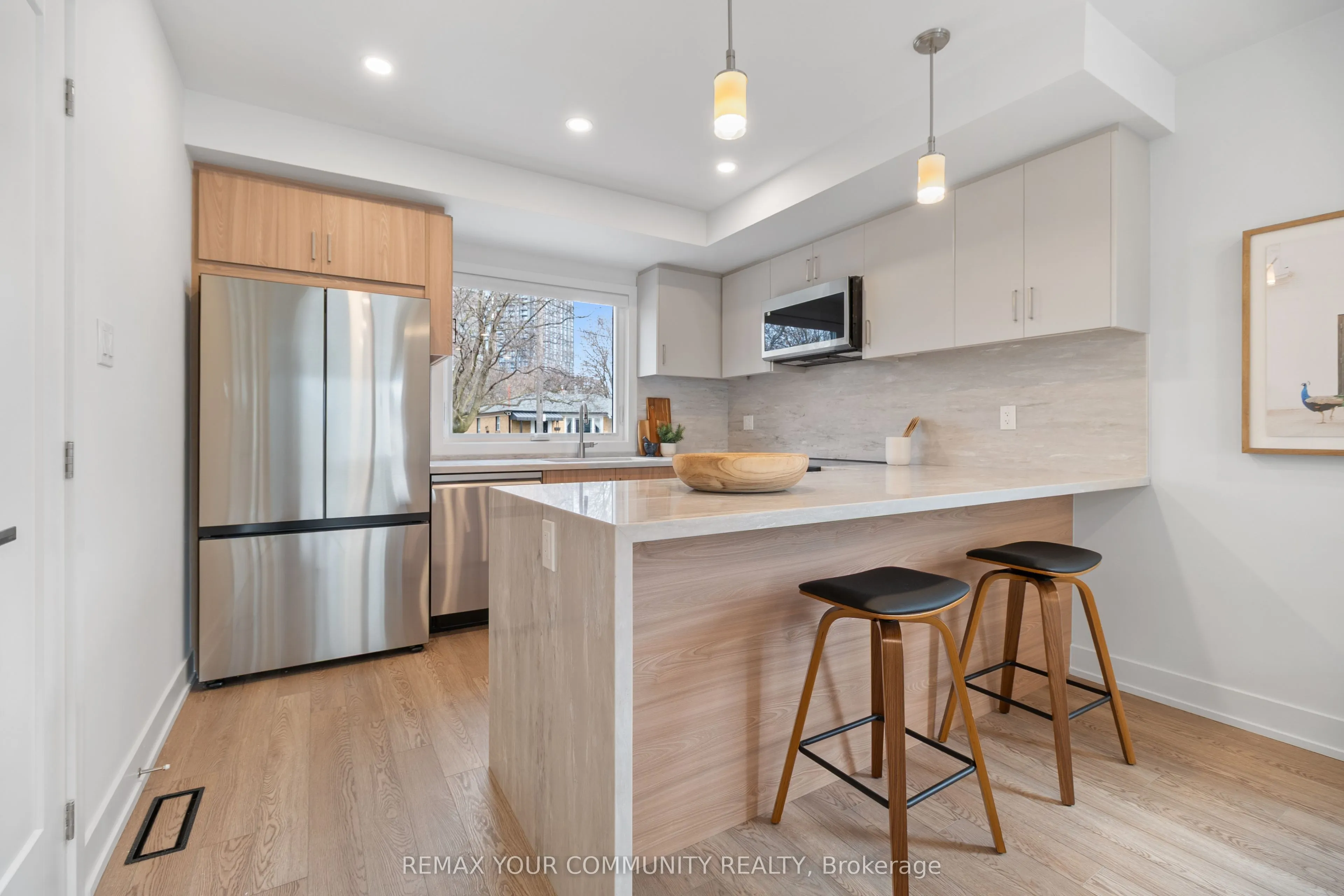 34 Poplar Avenue #2