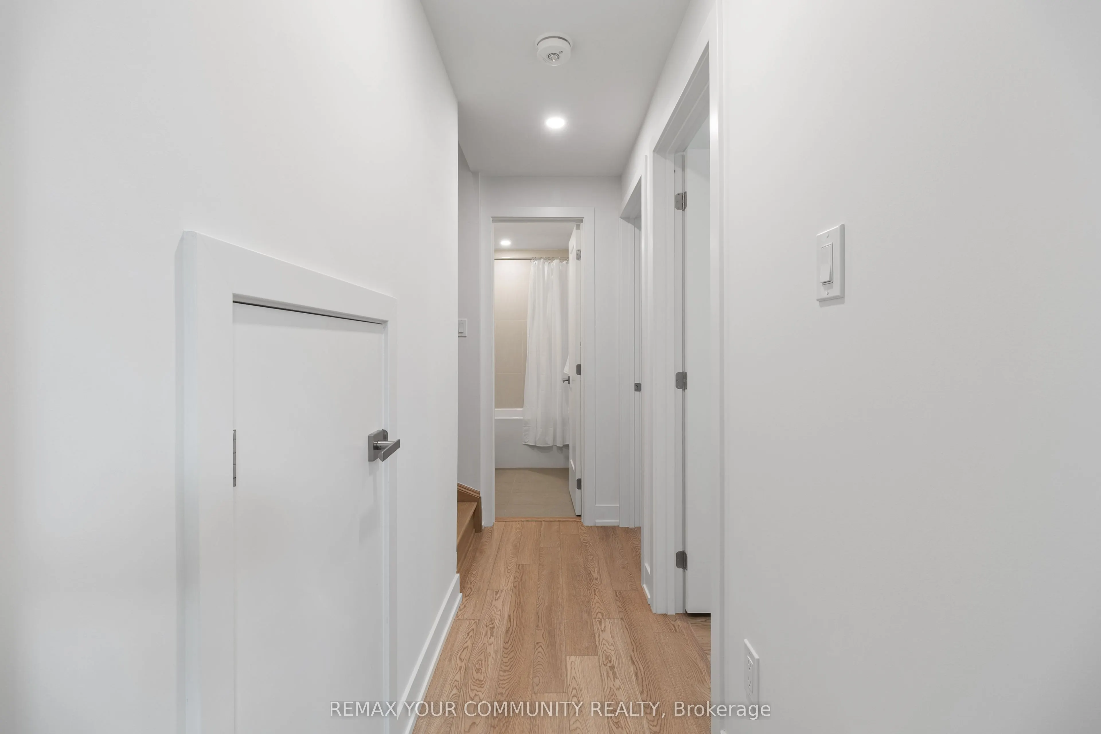 34 Poplar Avenue #2