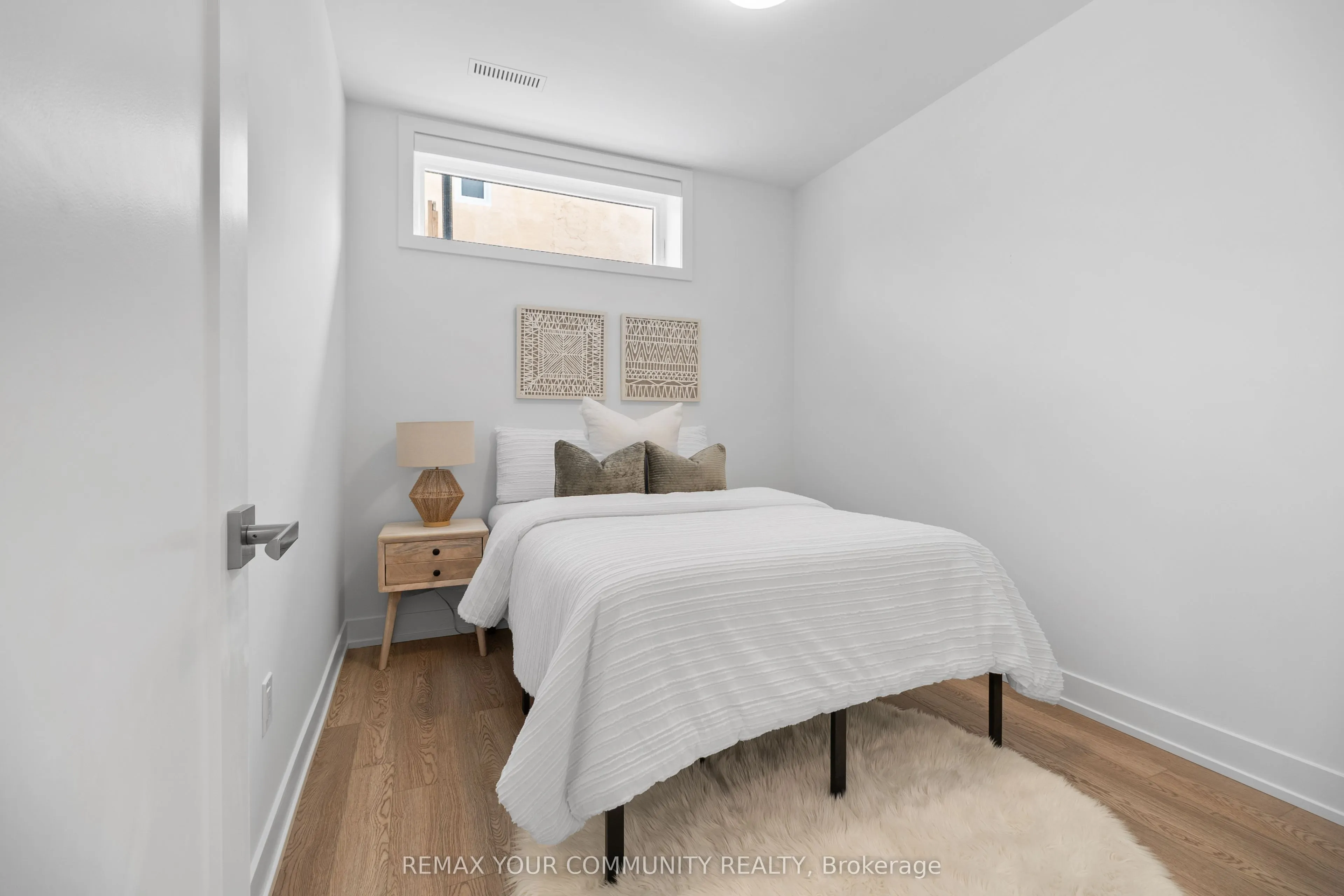 34 Poplar Avenue #2