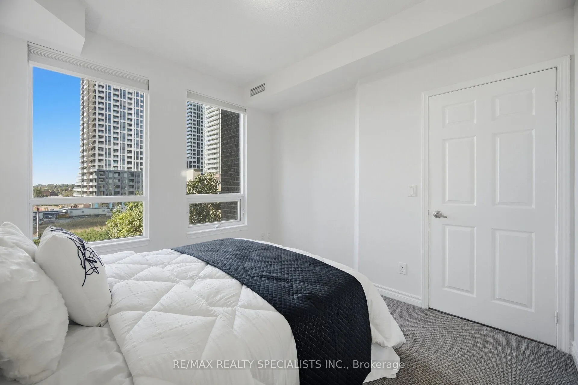 388 Prince of Wales Drive #406