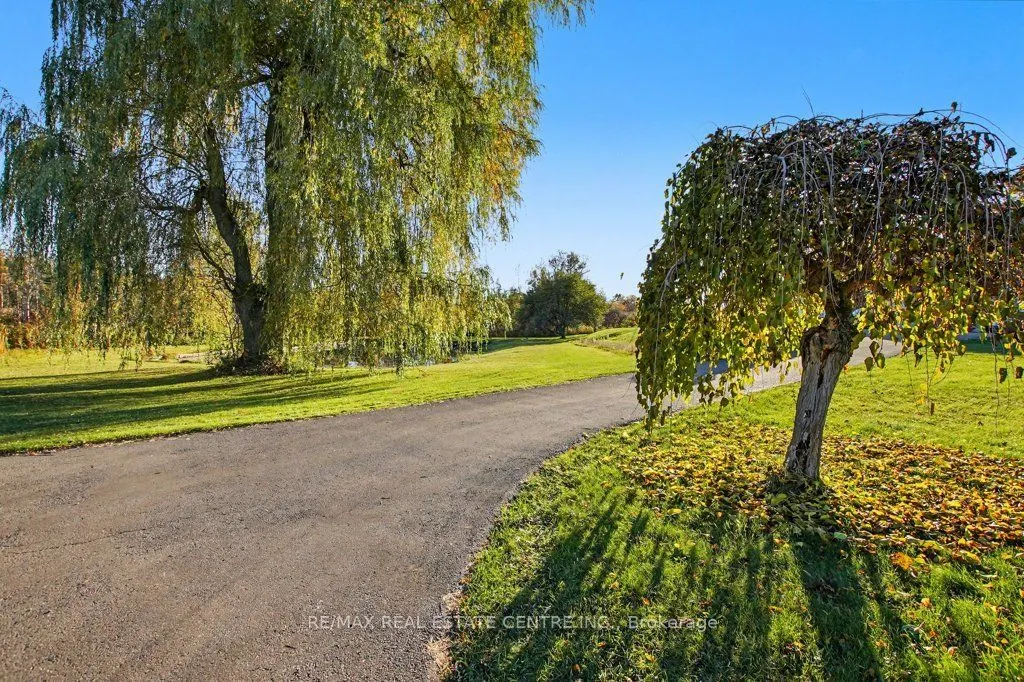 2225 Campbellville Side Road