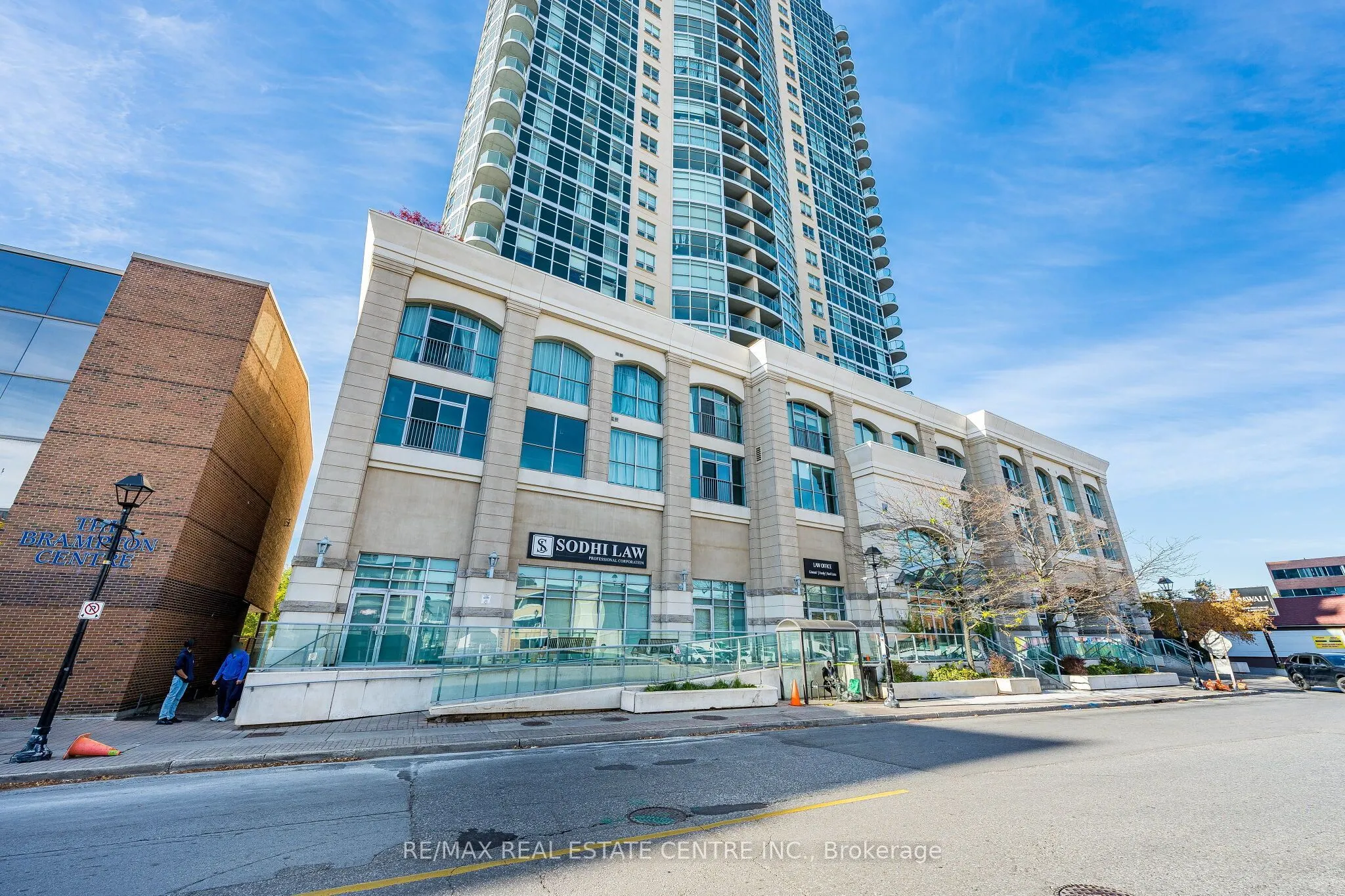 9 George Street N #901
