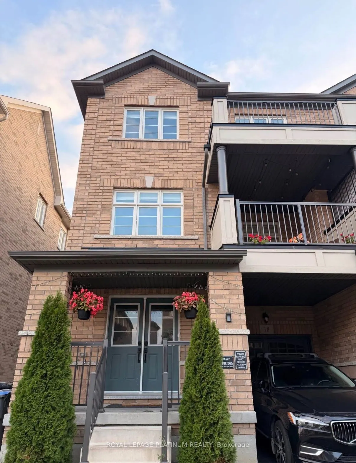 18 Lowes Hill Circle