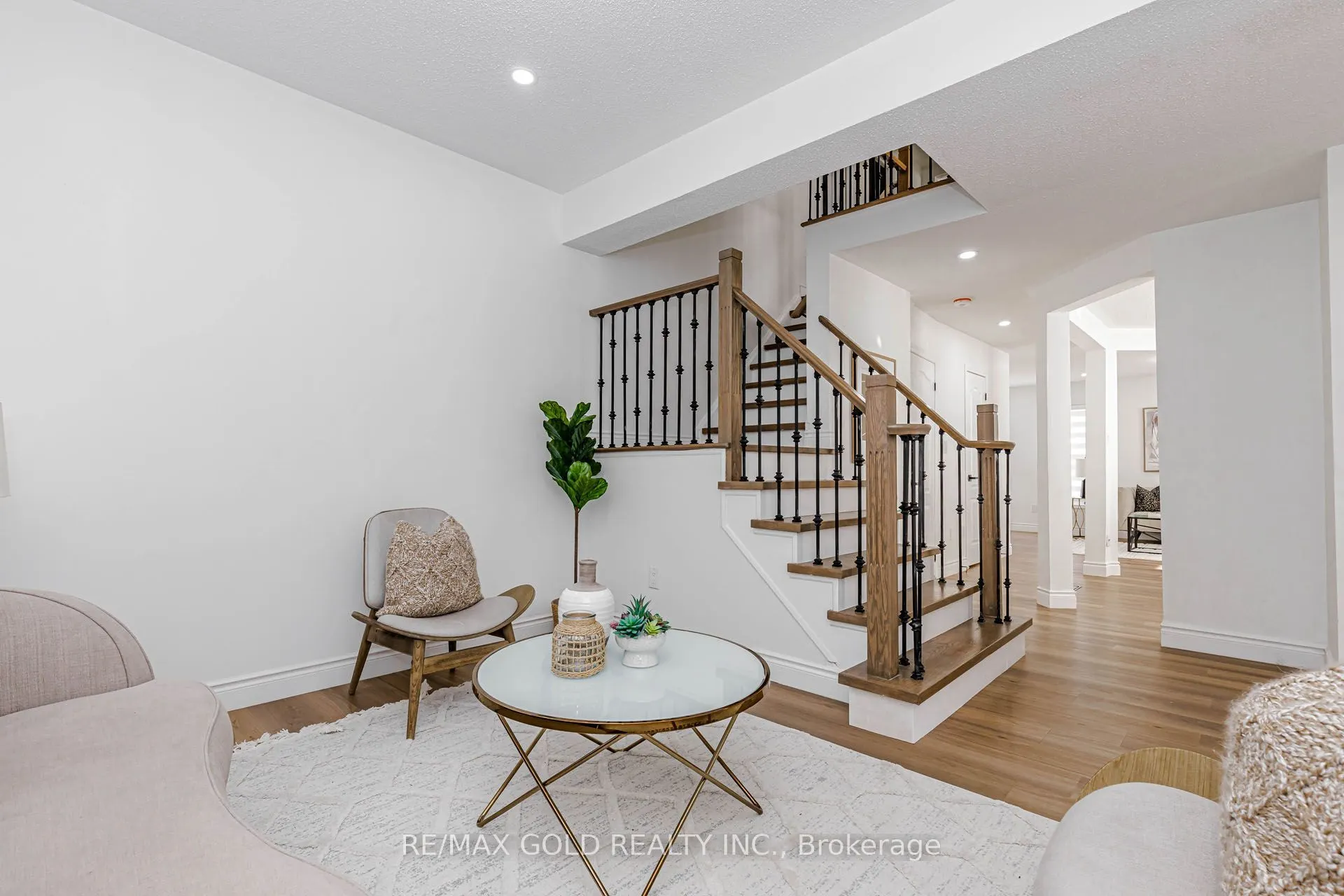 1 Orangegrove Drive