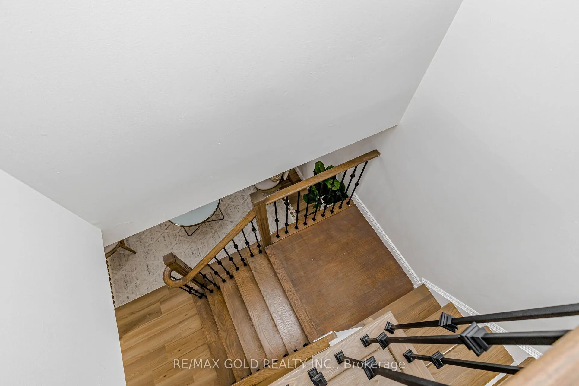 1 Orangegrove Drive