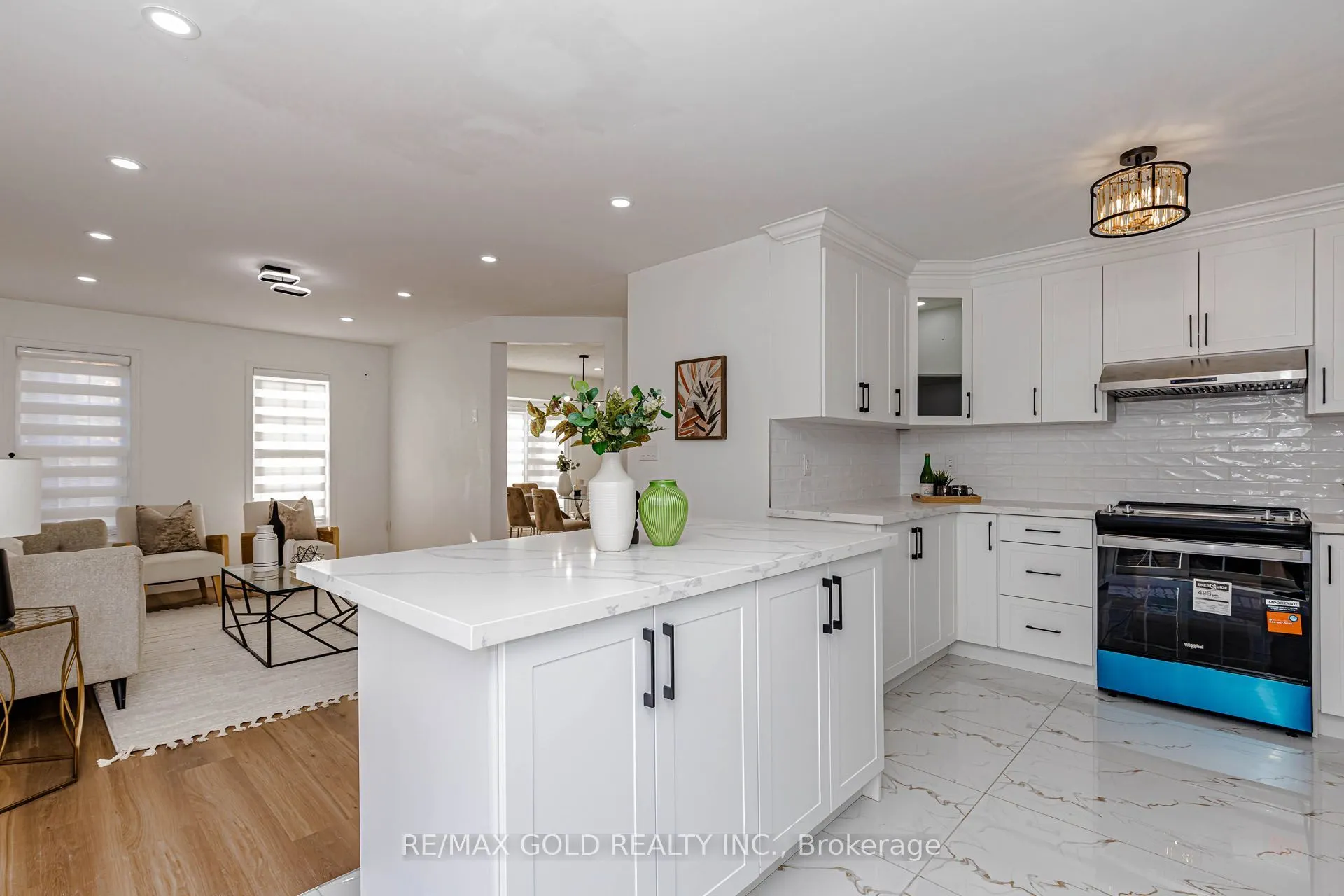 1 Orangegrove Drive